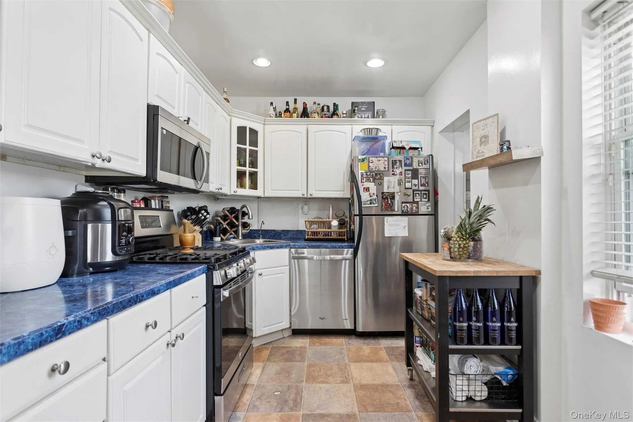 3046 Coddington Avenue, New York, NY, 3 Bedrooms Bedrooms, 12 Rooms Rooms,2 BathroomsBathrooms,Residential,For Rent,Coddington,0,1026373 3046 Coddington Avenue, New York, NY, 3 Bedrooms Bedrooms, 12 Rooms Rooms,2 BathroomsBathrooms,Residential,For Rent,Coddington,0,1026373