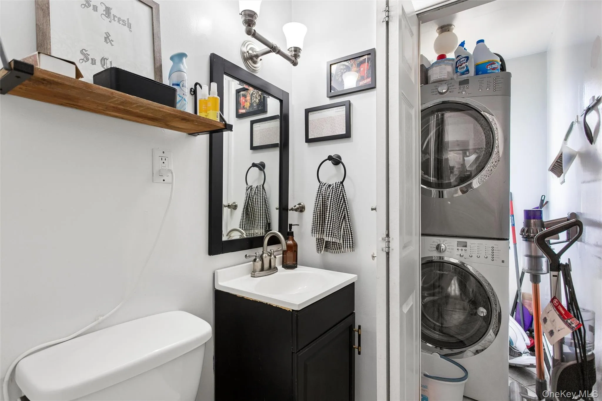 3046 Coddington Avenue, New York, NY, 3 Bedrooms Bedrooms, 12 Rooms Rooms,2 BathroomsBathrooms,Residential,For Rent,Coddington,0,1026373 3046 Coddington Avenue, New York, NY, 3 Bedrooms Bedrooms, 12 Rooms Rooms,2 BathroomsBathrooms,Residential,For Rent,Coddington,0,1026373