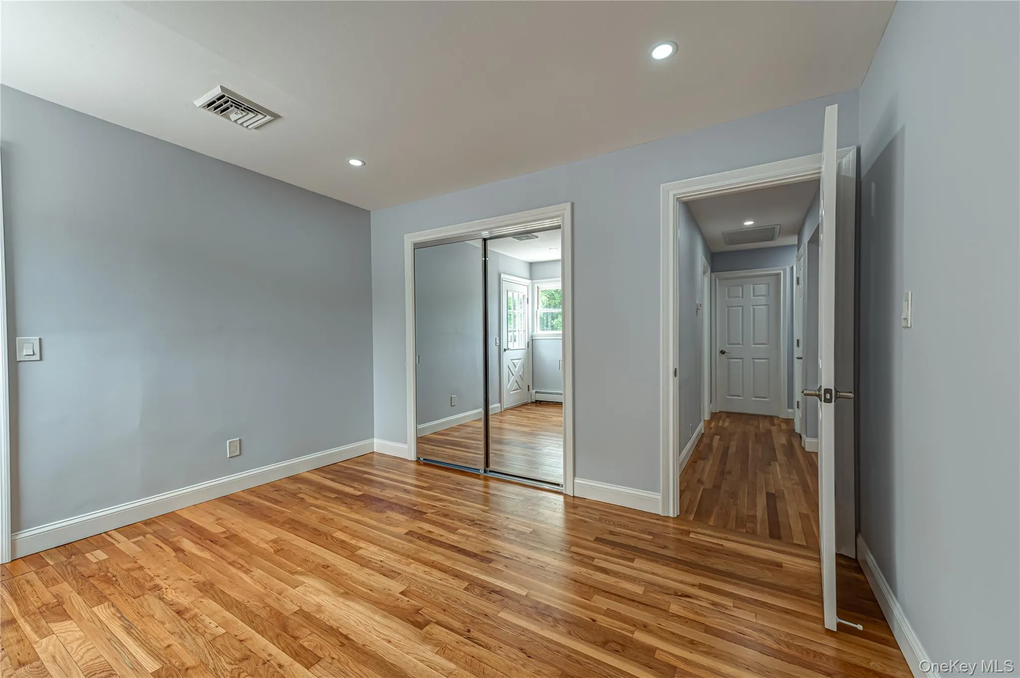 696 Peter Paul Drive, Islip, NY, 3 Bedrooms Bedrooms, 7 Rooms Rooms,1 BathroomBathrooms,Residential,For Rent,Peter Paul,0,1026381 696 Peter Paul Drive, Islip, NY, 3 Bedrooms Bedrooms, 7 Rooms Rooms,1 BathroomBathrooms,Residential,For Rent,Peter Paul,0,1026381