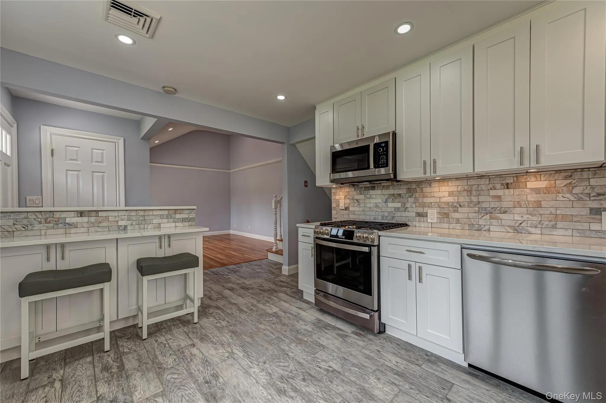 696 Peter Paul Drive, Islip, NY, 3 Bedrooms Bedrooms, 7 Rooms Rooms,1 BathroomBathrooms,Residential,For Rent,Peter Paul,0,1026381 696 Peter Paul Drive, Islip, NY, 3 Bedrooms Bedrooms, 7 Rooms Rooms,1 BathroomBathrooms,Residential,For Rent,Peter Paul,0,1026381
