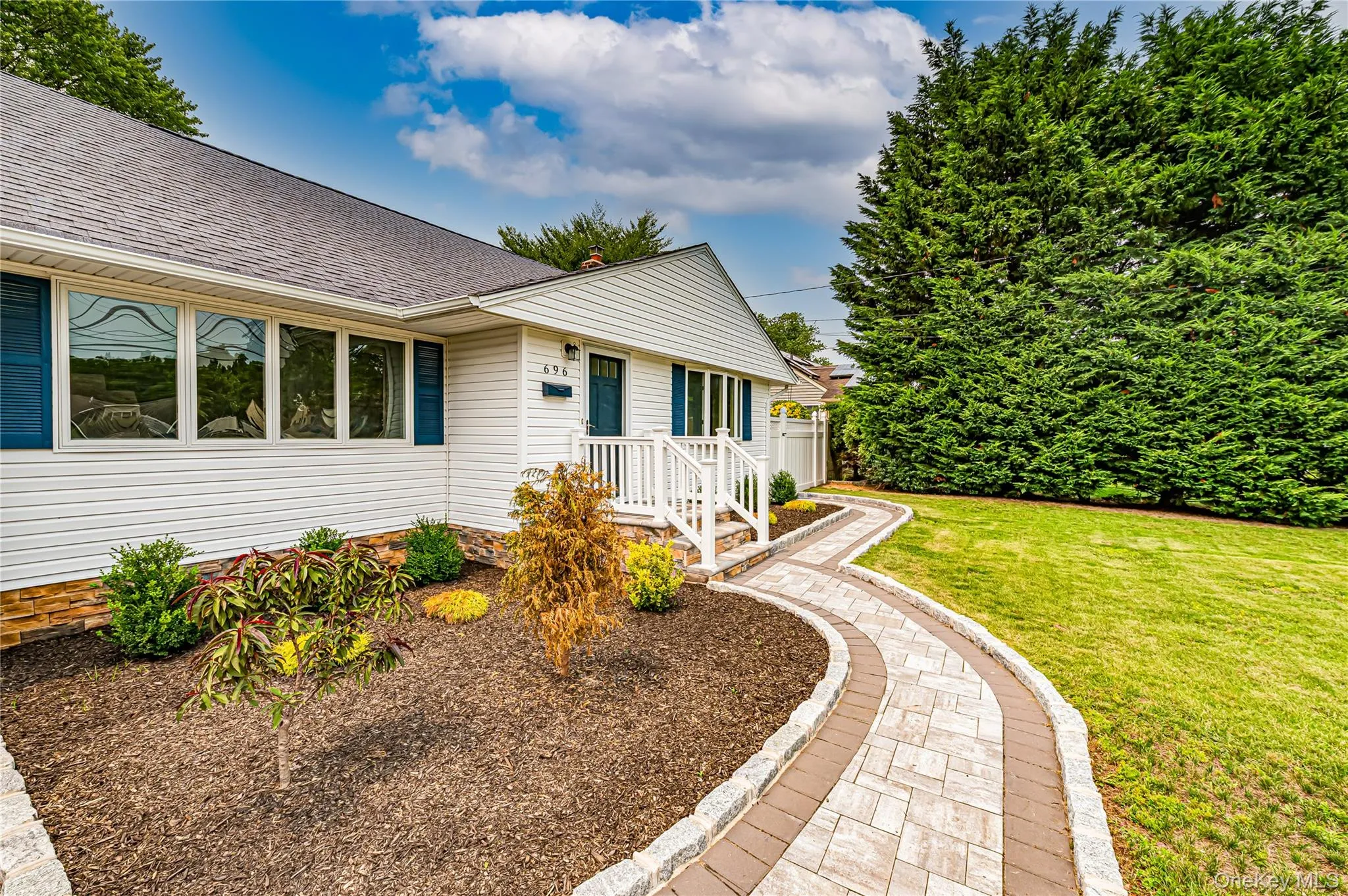 696 Peter Paul Drive, Islip, NY, 3 Bedrooms Bedrooms, 7 Rooms Rooms,1 BathroomBathrooms,Residential,For Rent,Peter Paul,0,1026381 696 Peter Paul Drive, Islip, NY, 3 Bedrooms Bedrooms, 7 Rooms Rooms,1 BathroomBathrooms,Residential,For Rent,Peter Paul,0,1026381