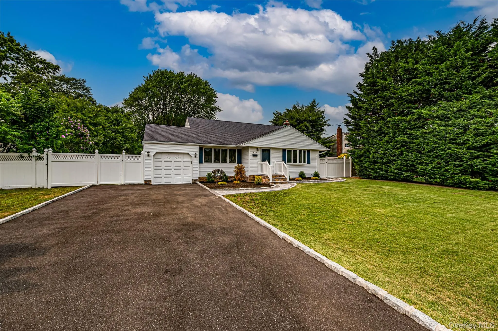 696 Peter Paul Drive, Islip, NY, 3 Bedrooms Bedrooms, 7 Rooms Rooms,1 BathroomBathrooms,Residential,For Rent,Peter Paul,0,1026381 696 Peter Paul Drive, Islip, NY, 3 Bedrooms Bedrooms, 7 Rooms Rooms,1 BathroomBathrooms,Residential,For Rent,Peter Paul,0,1026381