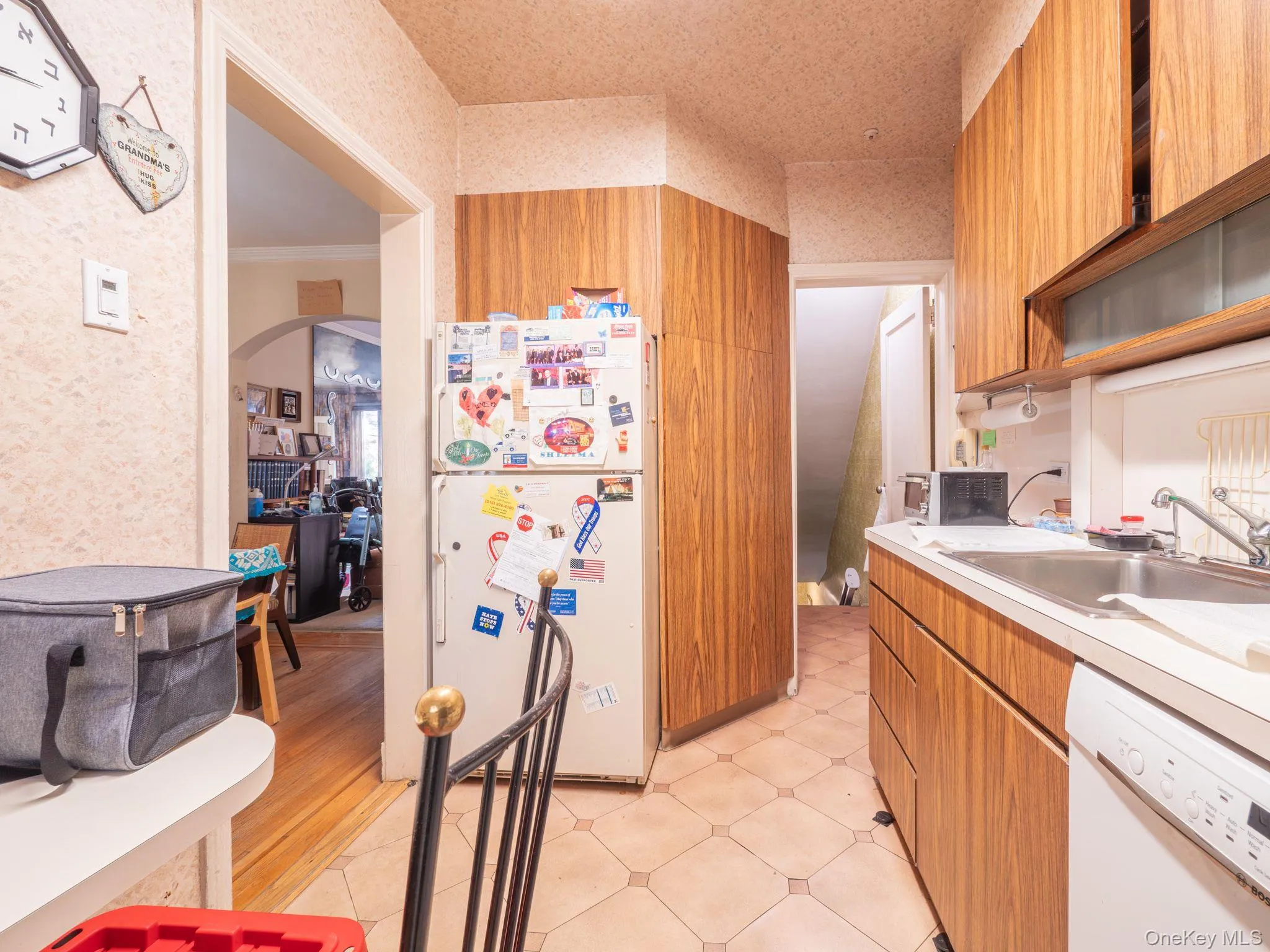 9530 67th Avenue, New York, NY, 3 Bedrooms Bedrooms, 5 Rooms Rooms,2 BathroomsBathrooms,Residential,For Rent,67th,0,1026384 9530 67th Avenue, New York, NY, 3 Bedrooms Bedrooms, 5 Rooms Rooms,2 BathroomsBathrooms,Residential,For Rent,67th,0,1026384