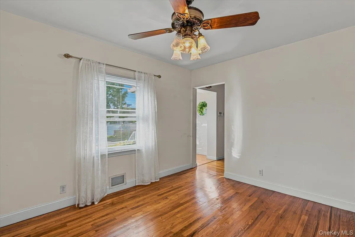 151-28 9th Avenue, New York, NY, 3 Bedrooms Bedrooms, 9 Rooms Rooms,2 BathroomsBathrooms,Residential,For Rent,9th,0,1026389 151-28 9th Avenue, New York, NY, 3 Bedrooms Bedrooms, 9 Rooms Rooms,2 BathroomsBathrooms,Residential,For Rent,9th,0,1026389
