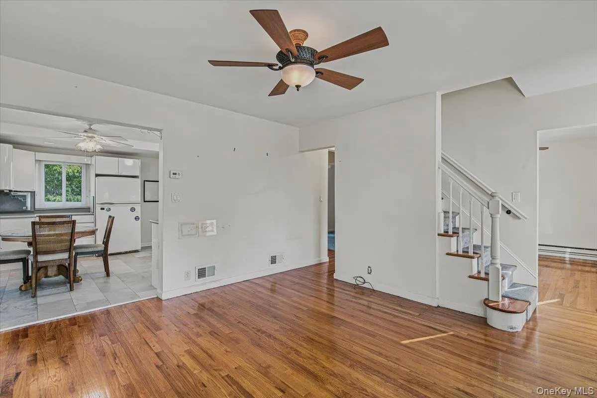 151-28 9th Avenue, New York, NY, 3 Bedrooms Bedrooms, 9 Rooms Rooms,2 BathroomsBathrooms,Residential,For Rent,9th,0,1026389 151-28 9th Avenue, New York, NY, 3 Bedrooms Bedrooms, 9 Rooms Rooms,2 BathroomsBathrooms,Residential,For Rent,9th,0,1026389
