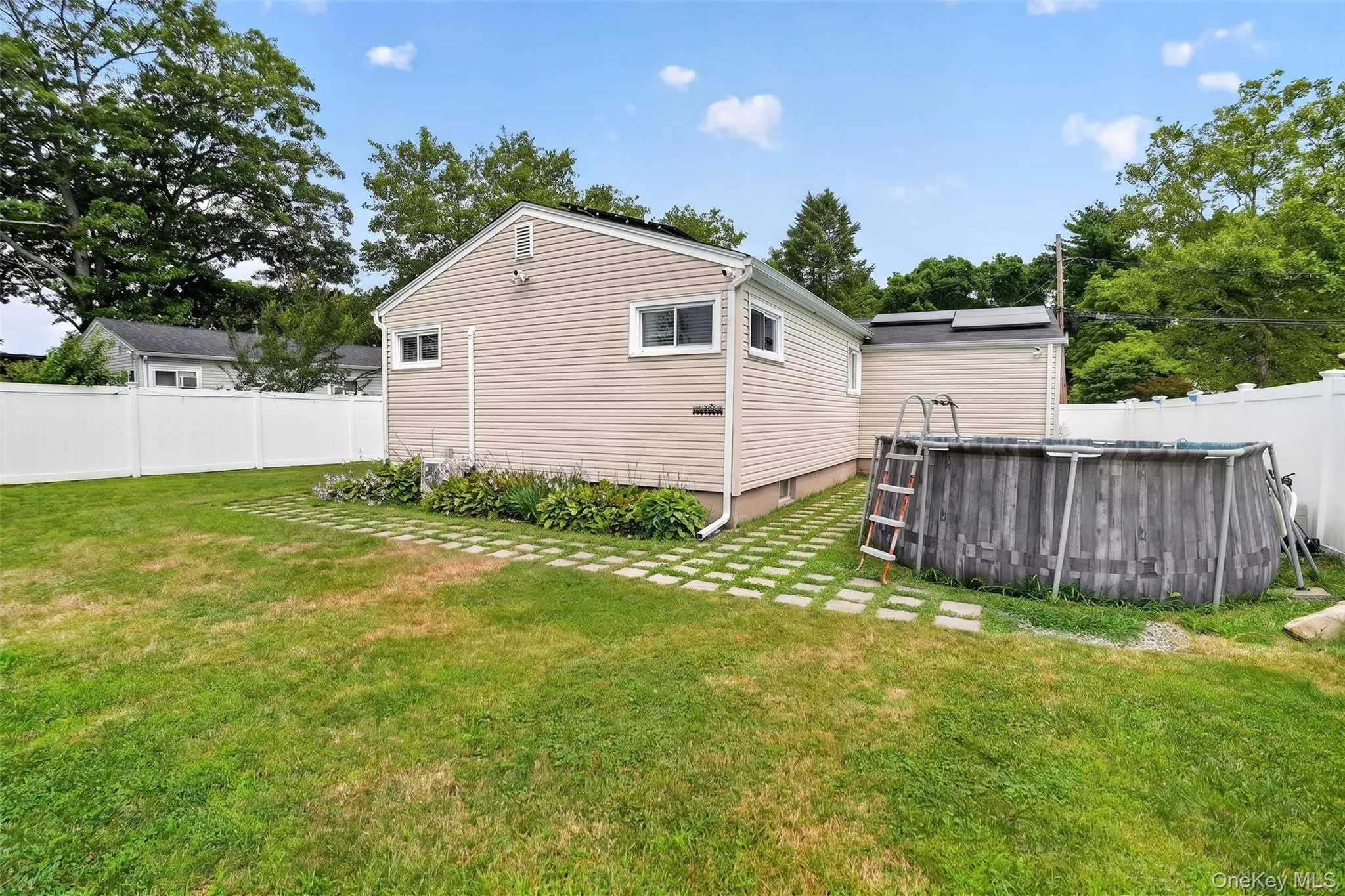 50 Lantern Street, Huntington, NY, 3 Bedrooms Bedrooms, 8 Rooms Rooms,2 BathroomsBathrooms,Residential,For Rent,Lantern,0,1026396 50 Lantern Street, Huntington, NY, 3 Bedrooms Bedrooms, 8 Rooms Rooms,2 BathroomsBathrooms,Residential,For Rent,Lantern,0,1026396