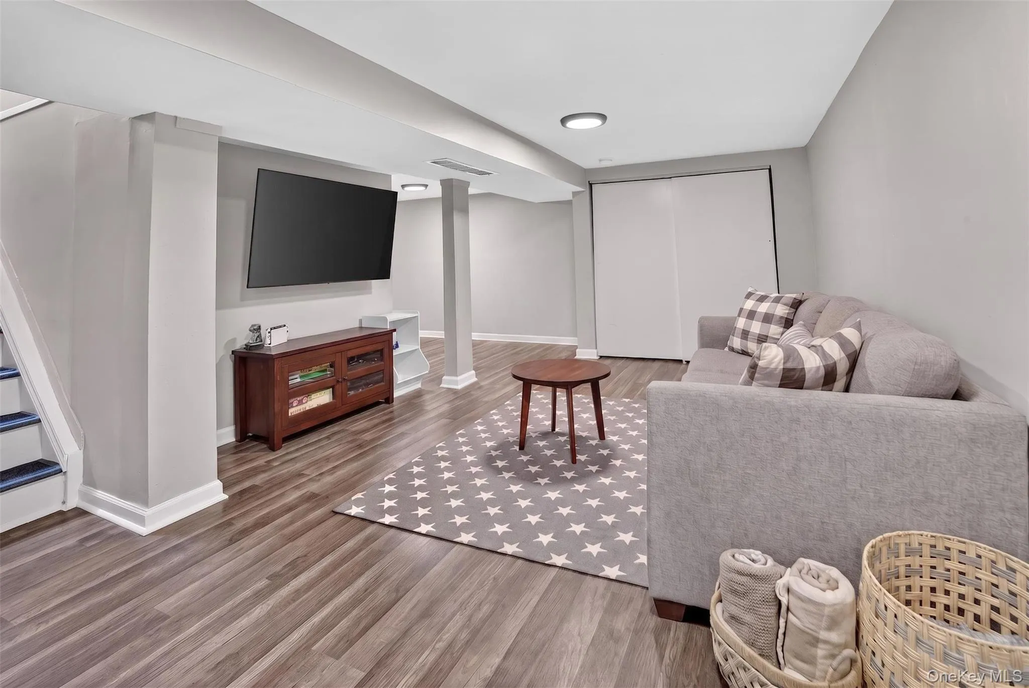 50 Lantern Street, Huntington, NY, 3 Bedrooms Bedrooms, 8 Rooms Rooms,2 BathroomsBathrooms,Residential,For Rent,Lantern,0,1026396 50 Lantern Street, Huntington, NY, 3 Bedrooms Bedrooms, 8 Rooms Rooms,2 BathroomsBathrooms,Residential,For Rent,Lantern,0,1026396