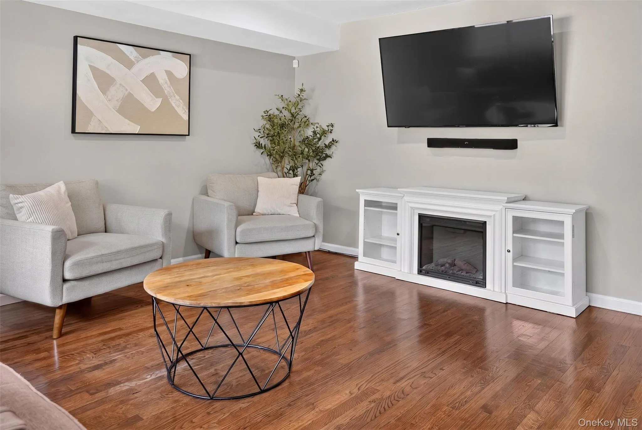 50 Lantern Street, Huntington, NY, 3 Bedrooms Bedrooms, 8 Rooms Rooms,2 BathroomsBathrooms,Residential,For Rent,Lantern,0,1026396 50 Lantern Street, Huntington, NY, 3 Bedrooms Bedrooms, 8 Rooms Rooms,2 BathroomsBathrooms,Residential,For Rent,Lantern,0,1026396