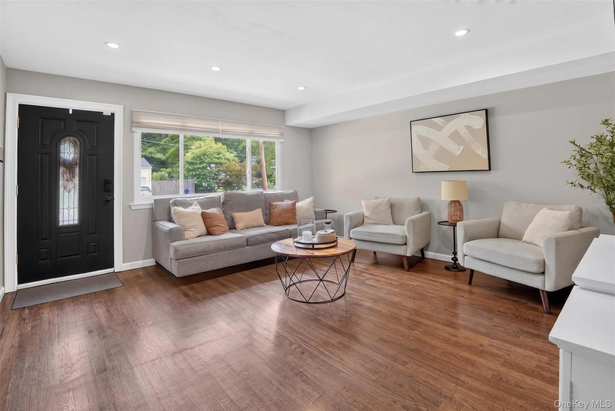 50 Lantern Street, Huntington, NY, 3 Bedrooms Bedrooms, 8 Rooms Rooms,2 BathroomsBathrooms,Residential,For Rent,Lantern,0,1026396 50 Lantern Street, Huntington, NY, 3 Bedrooms Bedrooms, 8 Rooms Rooms,2 BathroomsBathrooms,Residential,For Rent,Lantern,0,1026396