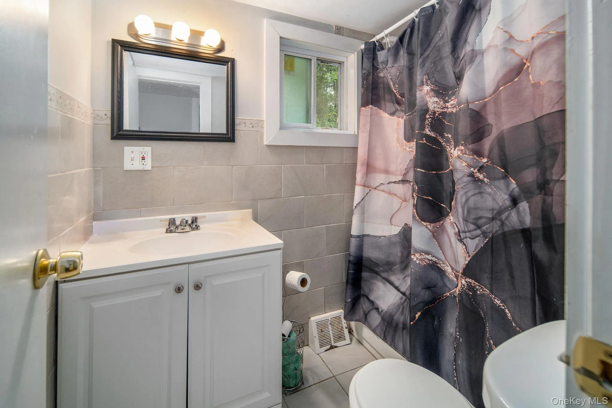 60 Haddock Road, Thompson, NY, 6 Bedrooms Bedrooms, 9 Rooms Rooms,2 BathroomsBathrooms,Residential,For Rent,Haddock,0,1026401 60 Haddock Road, Thompson, NY, 6 Bedrooms Bedrooms, 9 Rooms Rooms,2 BathroomsBathrooms,Residential,For Rent,Haddock,0,1026401