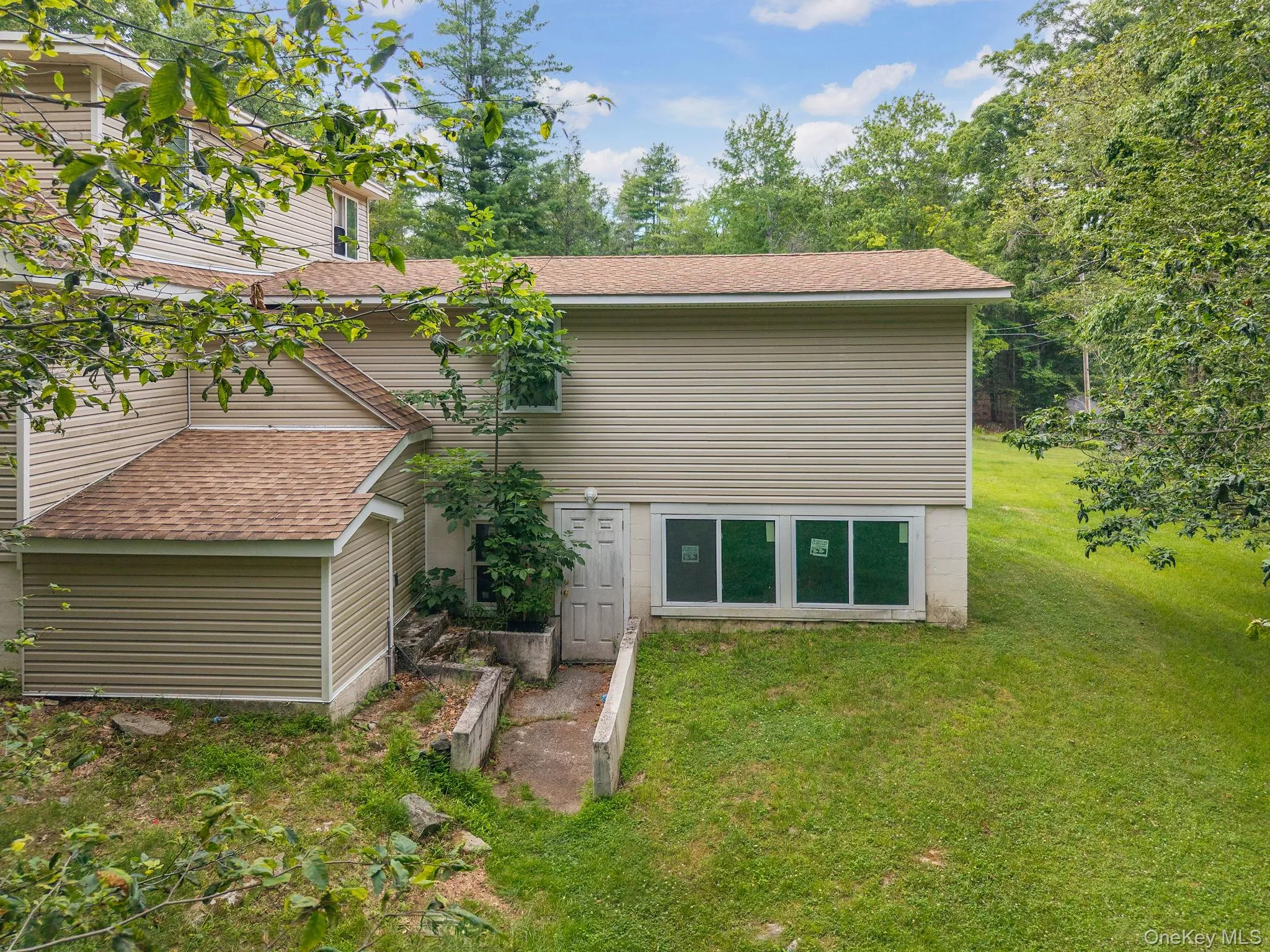 60 Haddock Road, Thompson, NY, 6 Bedrooms Bedrooms, 9 Rooms Rooms,2 BathroomsBathrooms,Residential,For Rent,Haddock,0,1026401 60 Haddock Road, Thompson, NY, 6 Bedrooms Bedrooms, 9 Rooms Rooms,2 BathroomsBathrooms,Residential,For Rent,Haddock,0,1026401