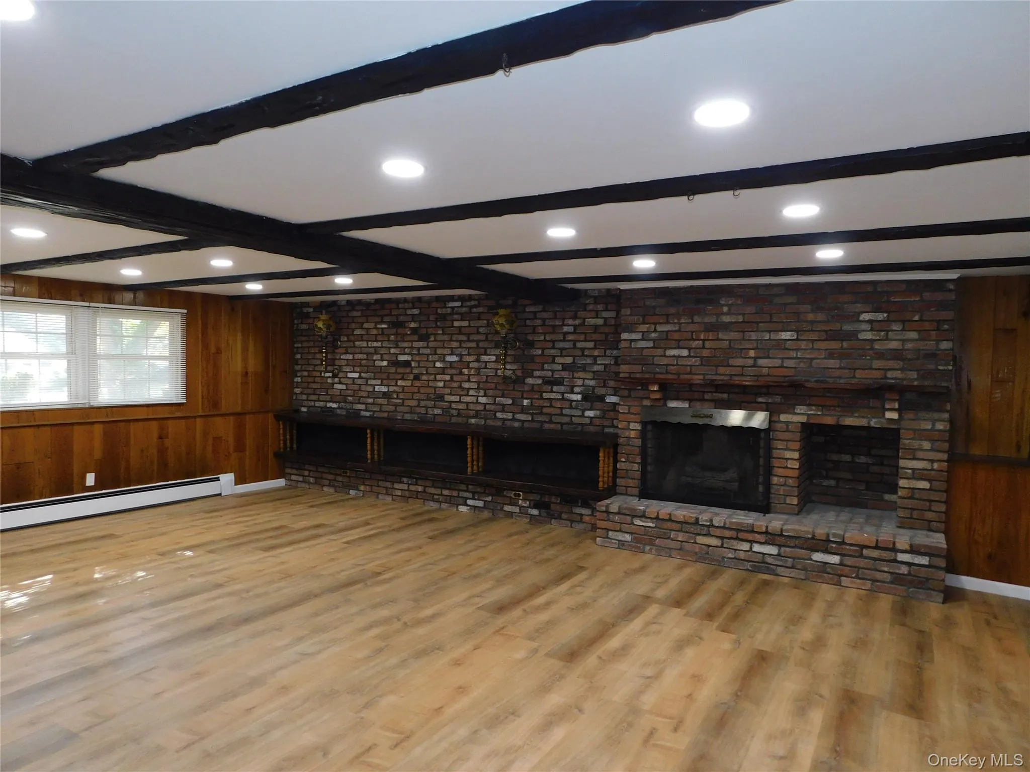 36 Wedgewood Drive, Brookhaven, NY, 1 Bedroom Bedrooms, 4 Rooms Rooms,1 BathroomBathrooms,Residential Lease,For Rent,Wedgewood,0,1026407 36 Wedgewood Drive, Brookhaven, NY, 1 Bedroom Bedrooms, 4 Rooms Rooms,1 BathroomBathrooms,Residential Lease,For Rent,Wedgewood,0,1026407
