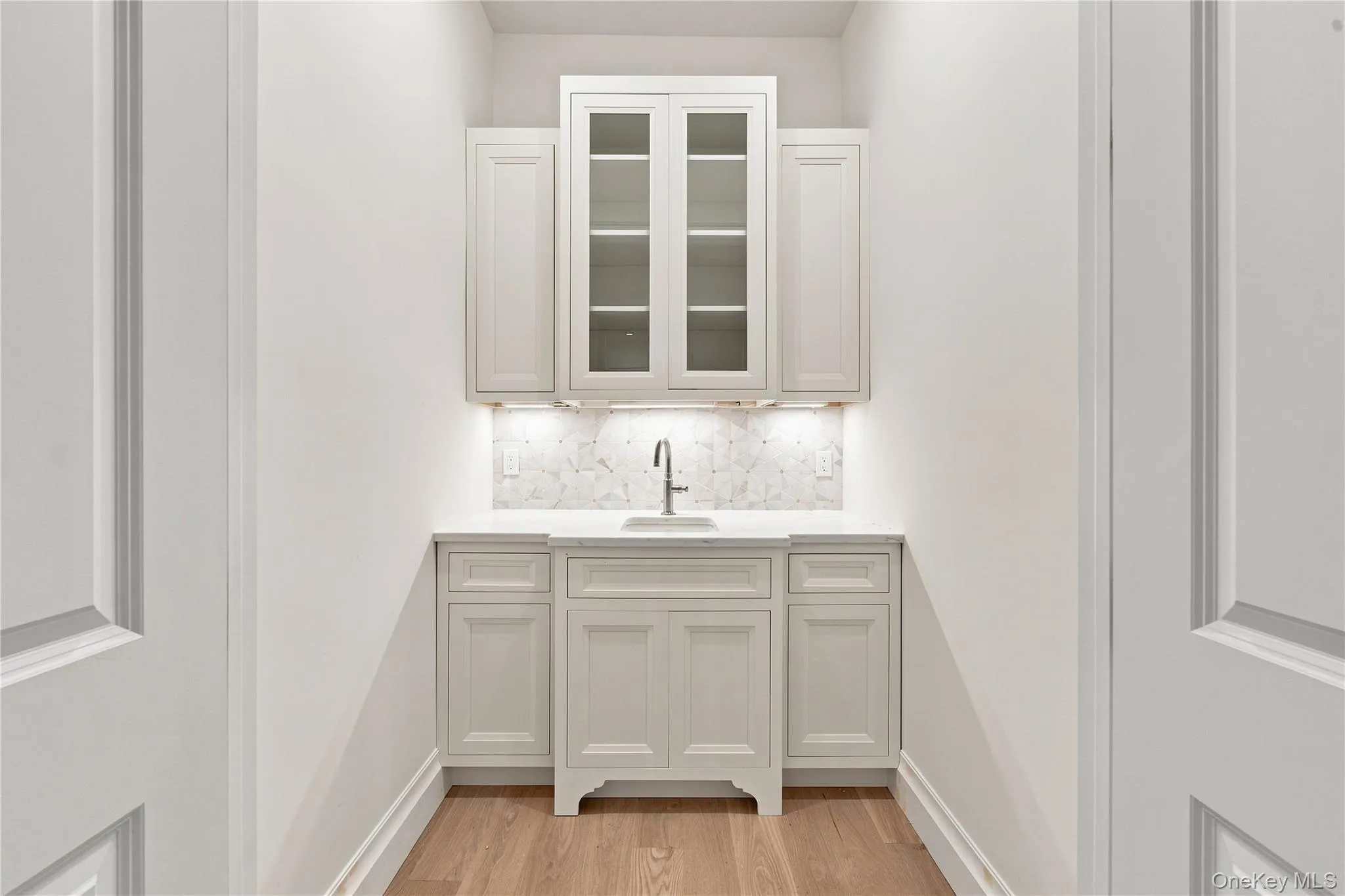 730 Remsens Lane, Oyster Bay, NY, 6 Bedrooms Bedrooms, 10 Rooms Rooms,6 BathroomsBathrooms,Residential,For Rent,Remsens,0,1026409 730 Remsens Lane, Oyster Bay, NY, 6 Bedrooms Bedrooms, 10 Rooms Rooms,6 BathroomsBathrooms,Residential,For Rent,Remsens,0,1026409