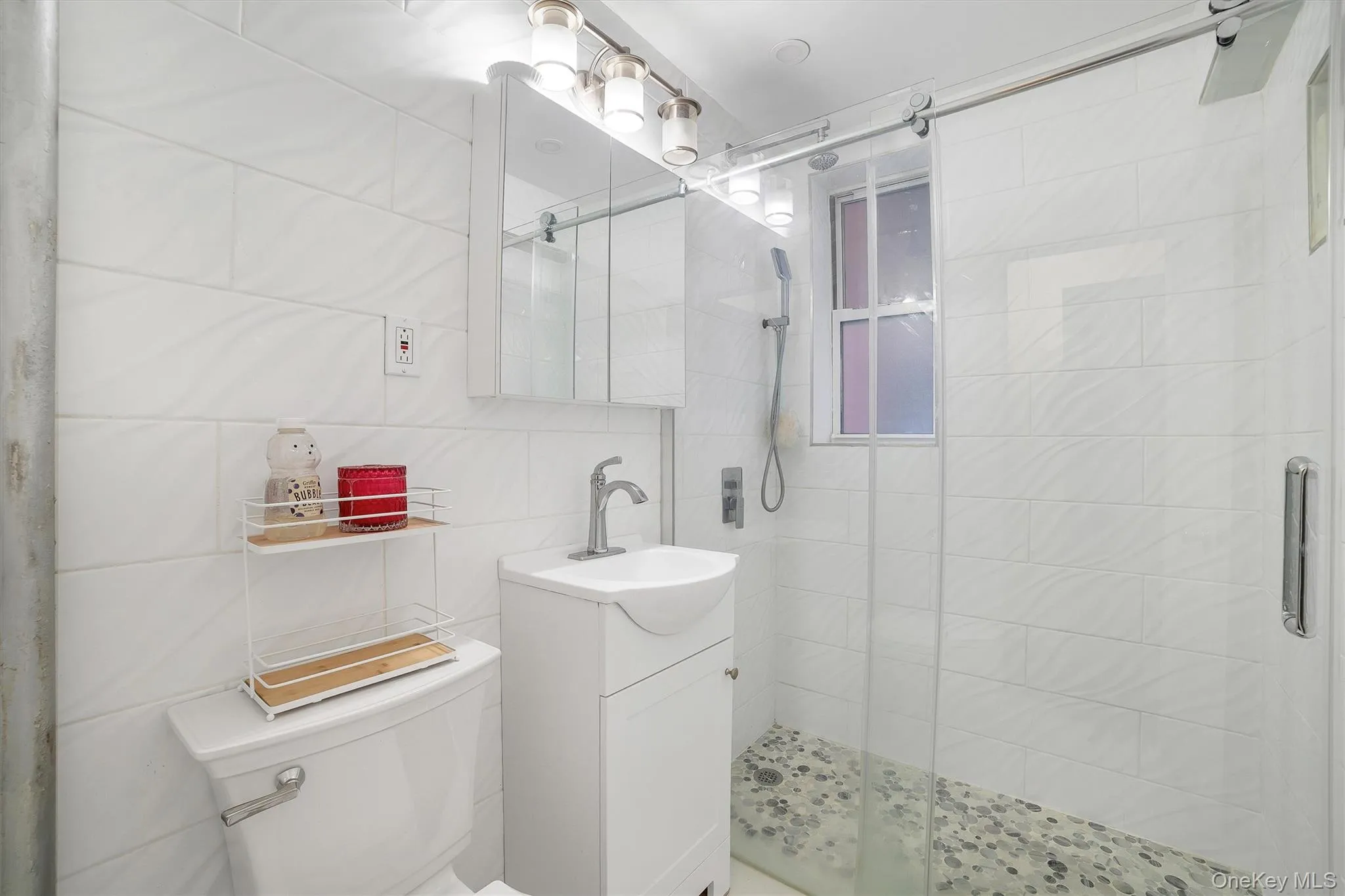 2750 Olinville Avenue, New York, NY, 2 Bedrooms Bedrooms, 4 Rooms Rooms,1 BathroomBathrooms,Residential,For Rent,Olinville,0,1026411 2750 Olinville Avenue, New York, NY, 2 Bedrooms Bedrooms, 4 Rooms Rooms,1 BathroomBathrooms,Residential,For Rent,Olinville,0,1026411