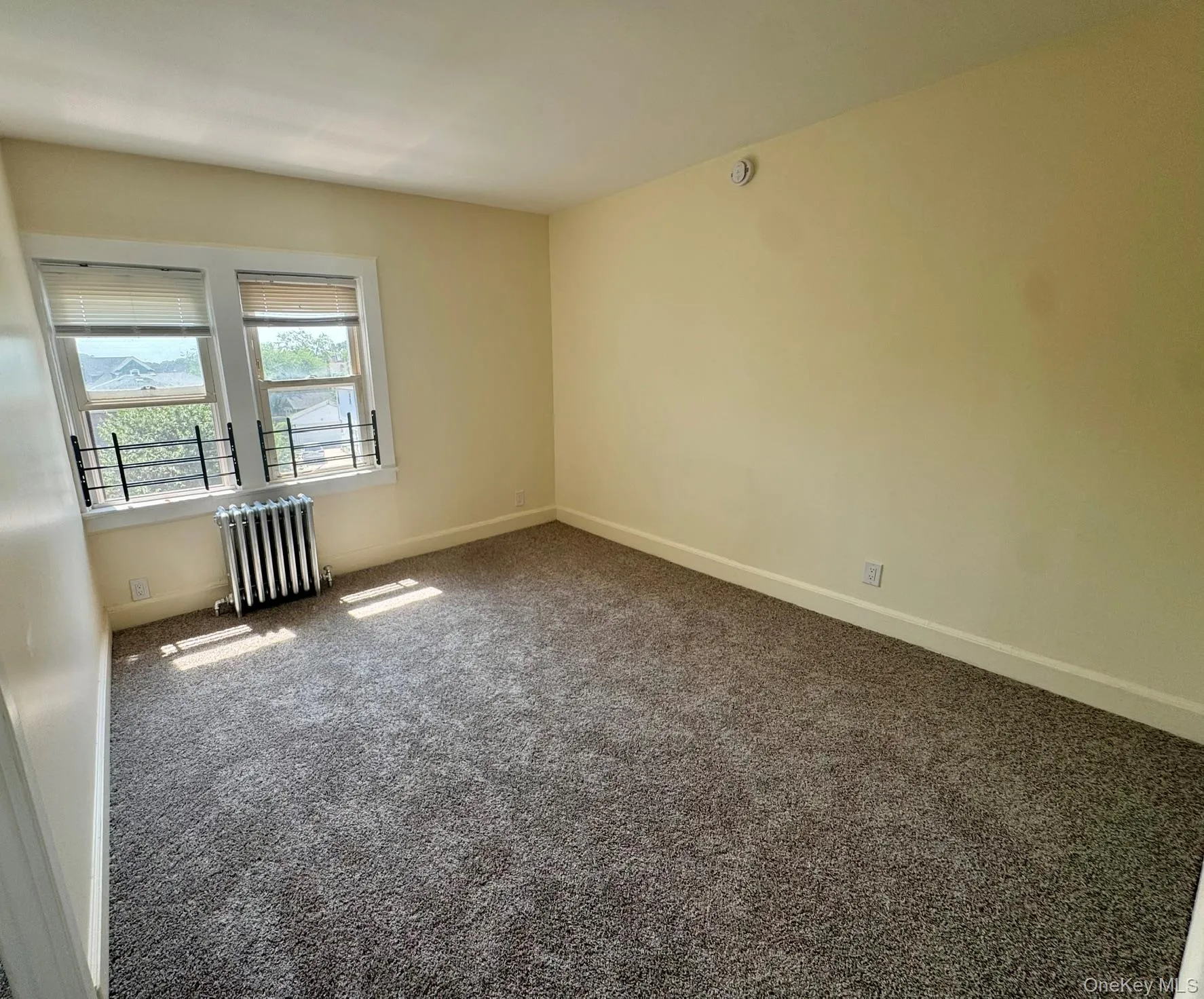 100 Earle Avenue, Hempstead, NY, 2 Bedrooms Bedrooms, 4 Rooms Rooms,1 BathroomBathrooms,Residential Lease,For Rent,Earle,0,1026412 100 Earle Avenue, Hempstead, NY, 2 Bedrooms Bedrooms, 4 Rooms Rooms,1 BathroomBathrooms,Residential Lease,For Rent,Earle,0,1026412