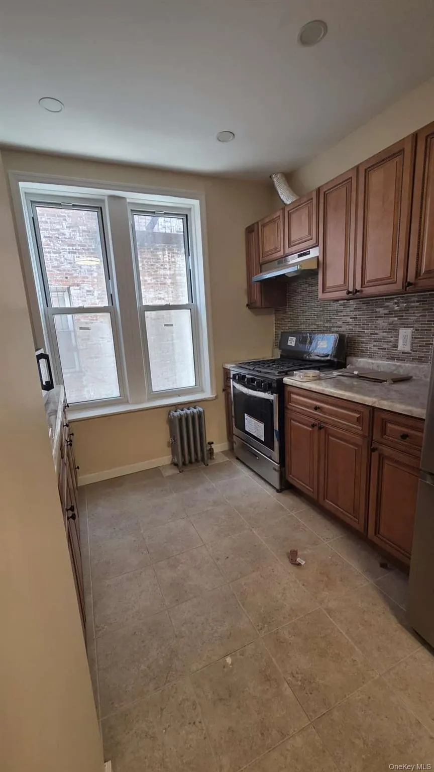 40 52nd Street, New York, NY, 2 Bedrooms Bedrooms, 5 Rooms Rooms,1 BathroomBathrooms,Residential Lease,For Rent,52nd,0,1026413 40 52nd Street, New York, NY, 2 Bedrooms Bedrooms, 5 Rooms Rooms,1 BathroomBathrooms,Residential Lease,For Rent,52nd,0,1026413