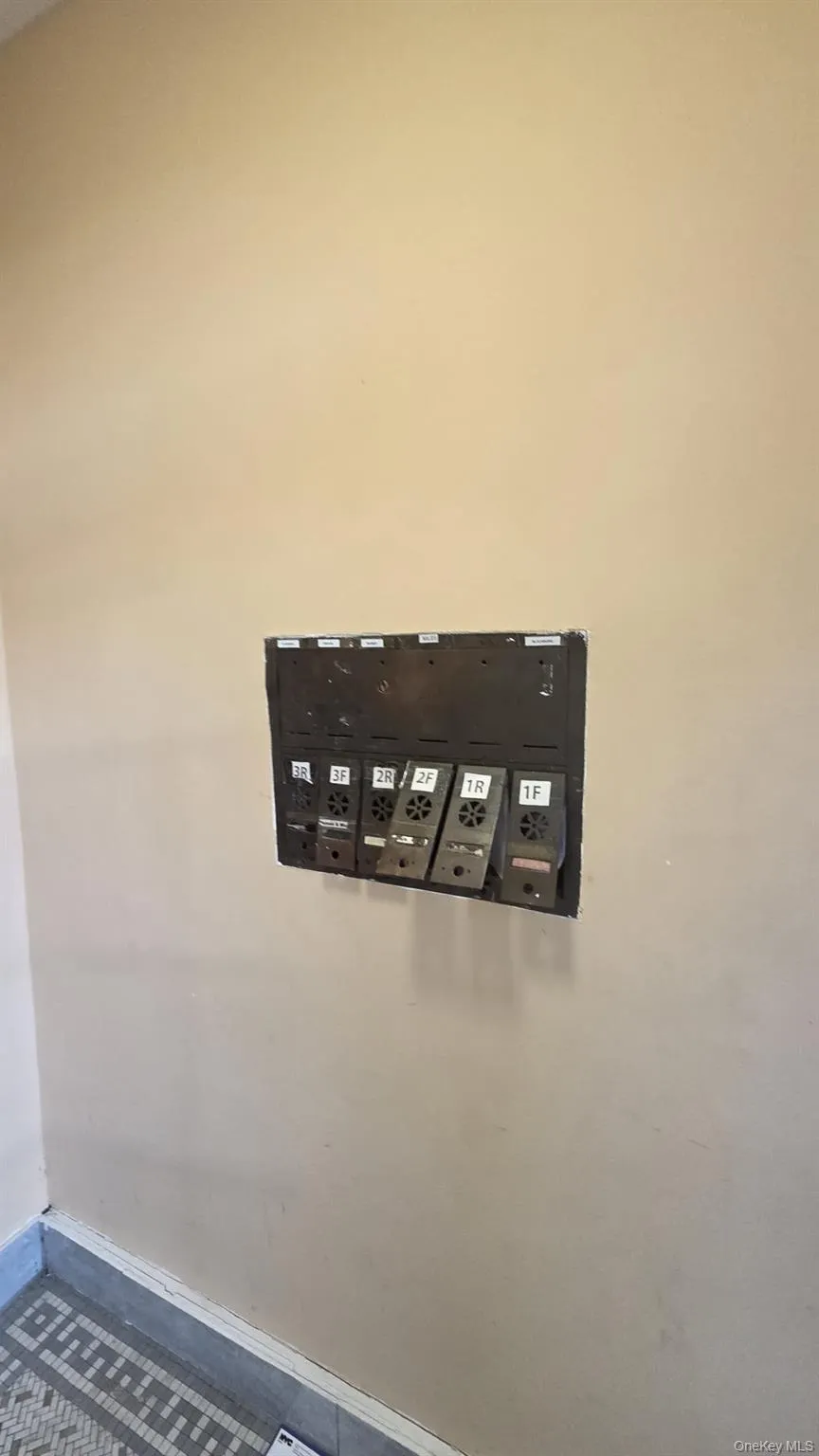 40 52nd Street, New York, NY, 2 Bedrooms Bedrooms, 5 Rooms Rooms,1 BathroomBathrooms,Residential Lease,For Rent,52nd,0,1026413 40 52nd Street, New York, NY, 2 Bedrooms Bedrooms, 5 Rooms Rooms,1 BathroomBathrooms,Residential Lease,For Rent,52nd,0,1026413