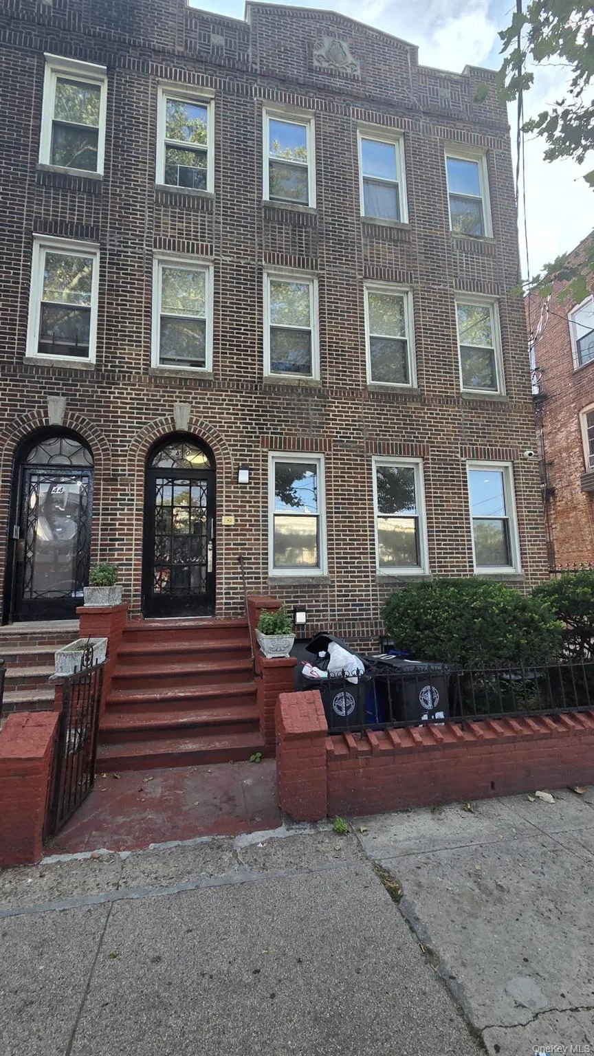 40 52nd Street, New York, NY, 2 Bedrooms Bedrooms, 5 Rooms Rooms,1 BathroomBathrooms,Residential Lease,For Rent,52nd,0,1026413 40 52nd Street, New York, NY, 2 Bedrooms Bedrooms, 5 Rooms Rooms,1 BathroomBathrooms,Residential Lease,For Rent,52nd,0,1026413