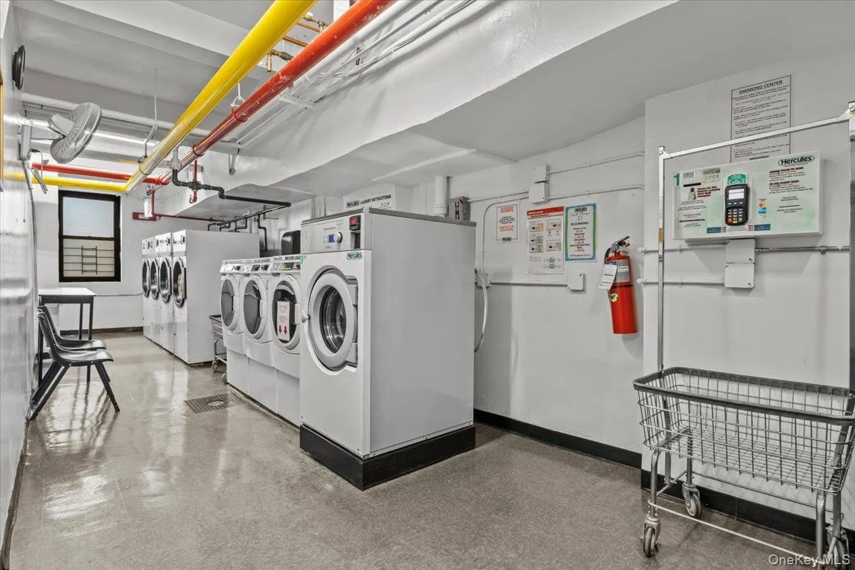 629 Kappock Street, New York, NY, 1 Bedroom Bedrooms, 3 Rooms Rooms,1 BathroomBathrooms,Residential Lease,For Rent,Kappock,0,1026414 629 Kappock Street, New York, NY, 1 Bedroom Bedrooms, 3 Rooms Rooms,1 BathroomBathrooms,Residential Lease,For Rent,Kappock,0,1026414