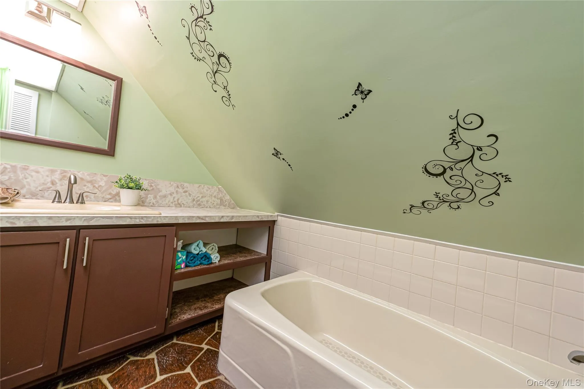 Upstairs Bath Upstairs Bath