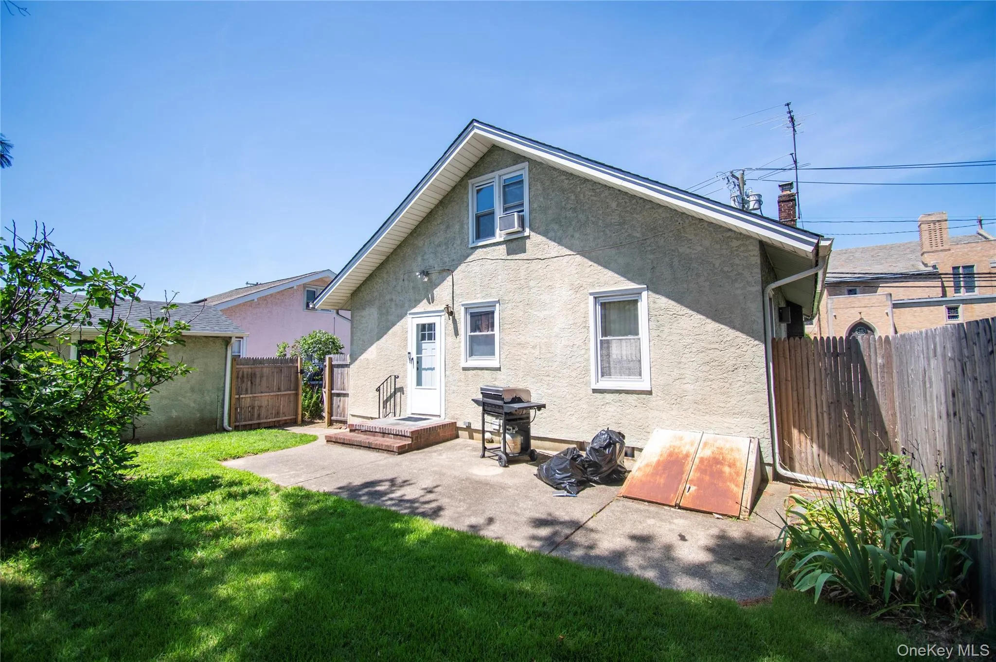2415 Gale Avenue, Hempstead, NY, 4 Bedrooms Bedrooms, 9 Rooms Rooms,1 BathroomBathrooms,Residential,For Rent,Gale,0,1026423 2415 Gale Avenue, Hempstead, NY, 4 Bedrooms Bedrooms, 9 Rooms Rooms,1 BathroomBathrooms,Residential,For Rent,Gale,0,1026423