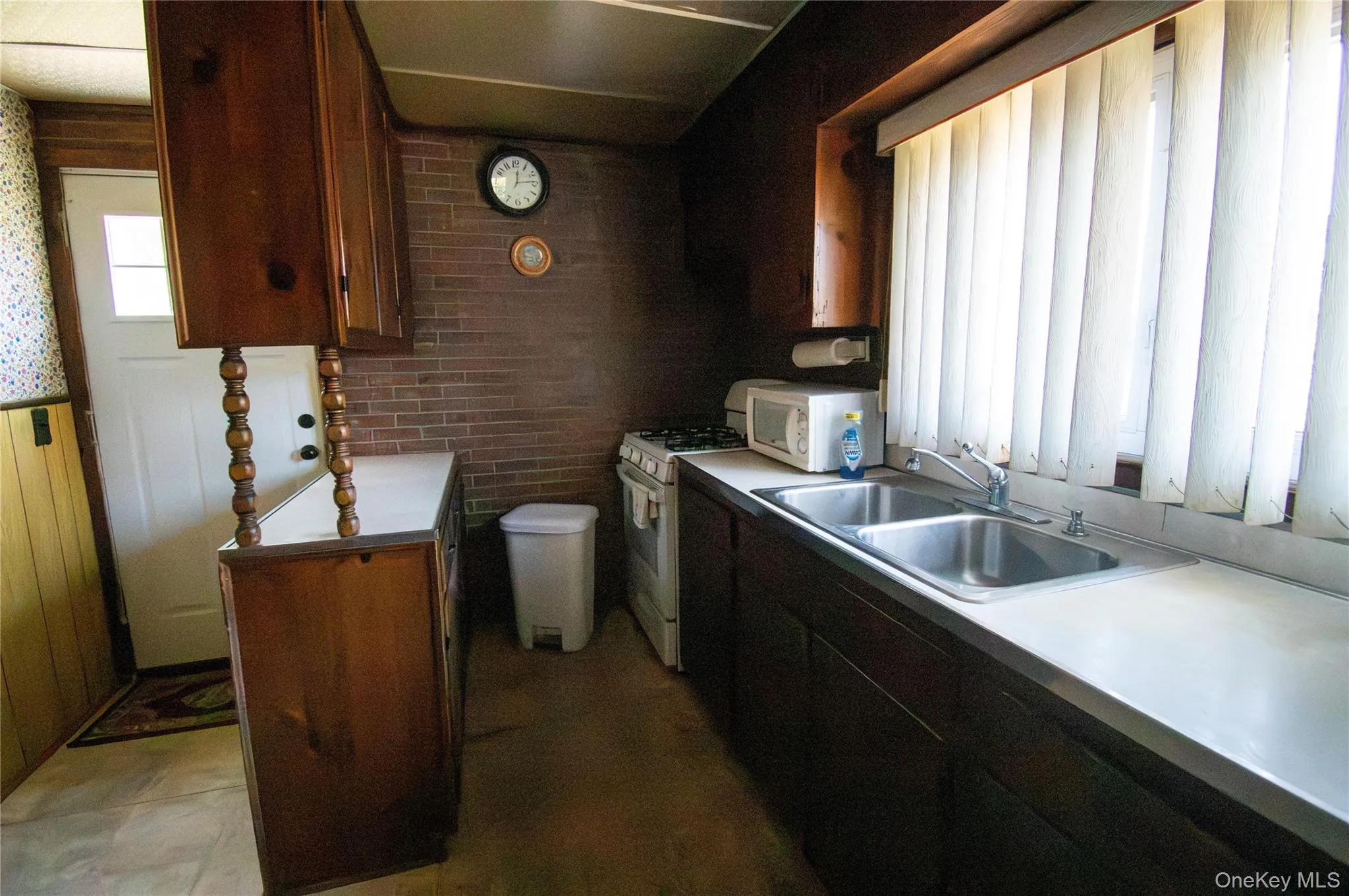 2415 Gale Avenue, Hempstead, NY, 4 Bedrooms Bedrooms, 9 Rooms Rooms,1 BathroomBathrooms,Residential,For Rent,Gale,0,1026423 2415 Gale Avenue, Hempstead, NY, 4 Bedrooms Bedrooms, 9 Rooms Rooms,1 BathroomBathrooms,Residential,For Rent,Gale,0,1026423