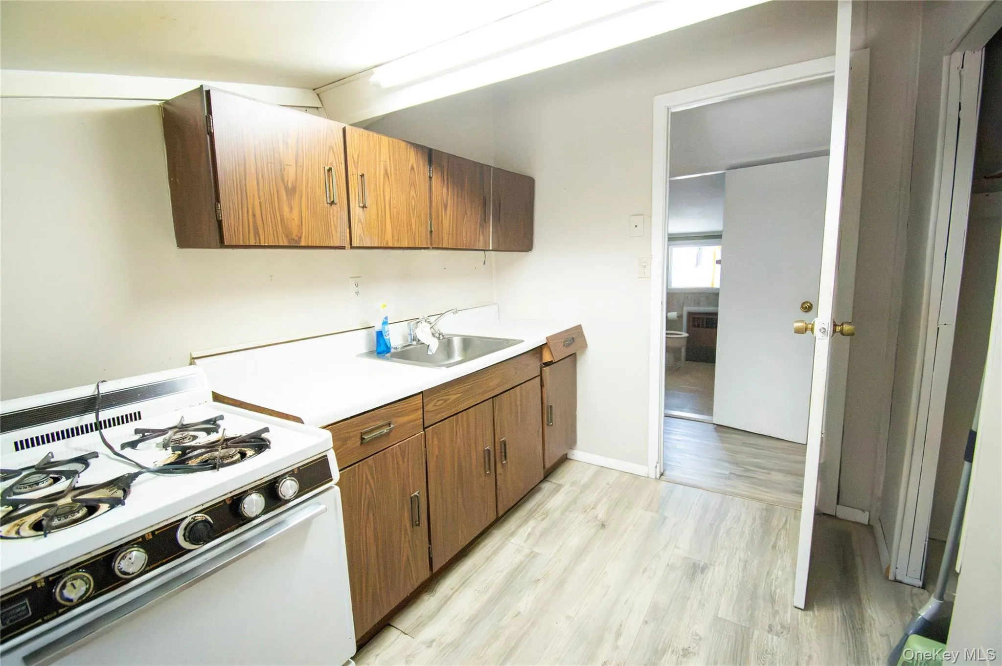 2415 Gale Avenue, Hempstead, NY, 4 Bedrooms Bedrooms, 9 Rooms Rooms,1 BathroomBathrooms,Residential,For Rent,Gale,0,1026423 2415 Gale Avenue, Hempstead, NY, 4 Bedrooms Bedrooms, 9 Rooms Rooms,1 BathroomBathrooms,Residential,For Rent,Gale,0,1026423