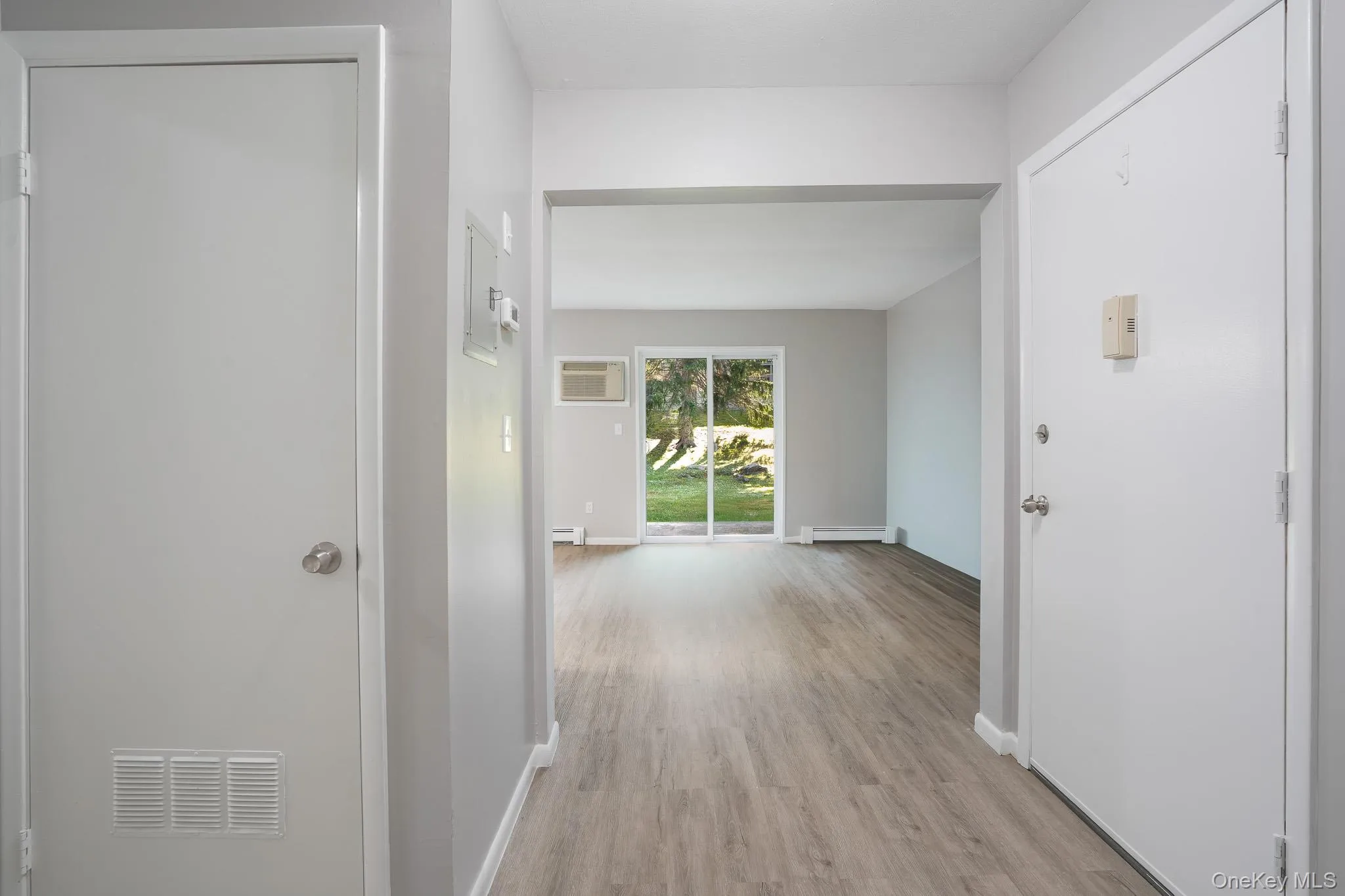 15 Fern Court, Fishkill, NY, 1 Bedroom Bedrooms, 4 Rooms Rooms,1 BathroomBathrooms,Residential,For Rent,Fern,0,1026427 15 Fern Court, Fishkill, NY, 1 Bedroom Bedrooms, 4 Rooms Rooms,1 BathroomBathrooms,Residential,For Rent,Fern,0,1026427