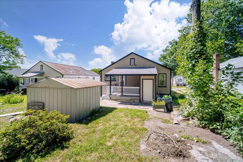 6 Hill Street, Wawarsing, NY, 2 Bedrooms Bedrooms, 6 Rooms Rooms,1 BathroomBathrooms,Residential,For Rent,Hill,0,1026437 6 Hill Street, Wawarsing, NY, 2 Bedrooms Bedrooms, 6 Rooms Rooms,1 BathroomBathrooms,Residential,For Rent,Hill,0,1026437