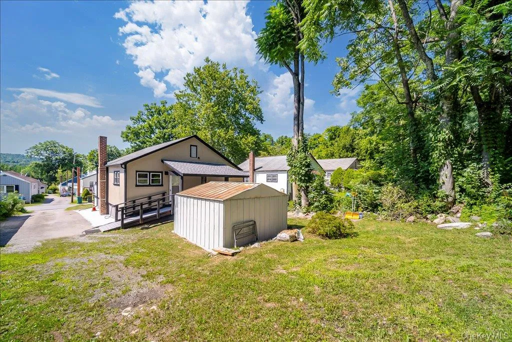 6 Hill Street, Wawarsing, NY, 2 Bedrooms Bedrooms, 6 Rooms Rooms,1 BathroomBathrooms,Residential,For Rent,Hill,0,1026437 6 Hill Street, Wawarsing, NY, 2 Bedrooms Bedrooms, 6 Rooms Rooms,1 BathroomBathrooms,Residential,For Rent,Hill,0,1026437