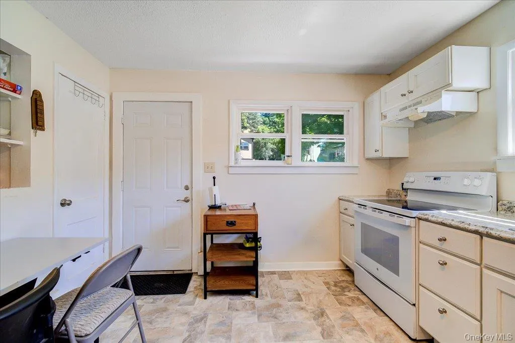 6 Hill Street, Wawarsing, NY, 2 Bedrooms Bedrooms, 6 Rooms Rooms,1 BathroomBathrooms,Residential,For Rent,Hill,0,1026437 6 Hill Street, Wawarsing, NY, 2 Bedrooms Bedrooms, 6 Rooms Rooms,1 BathroomBathrooms,Residential,For Rent,Hill,0,1026437