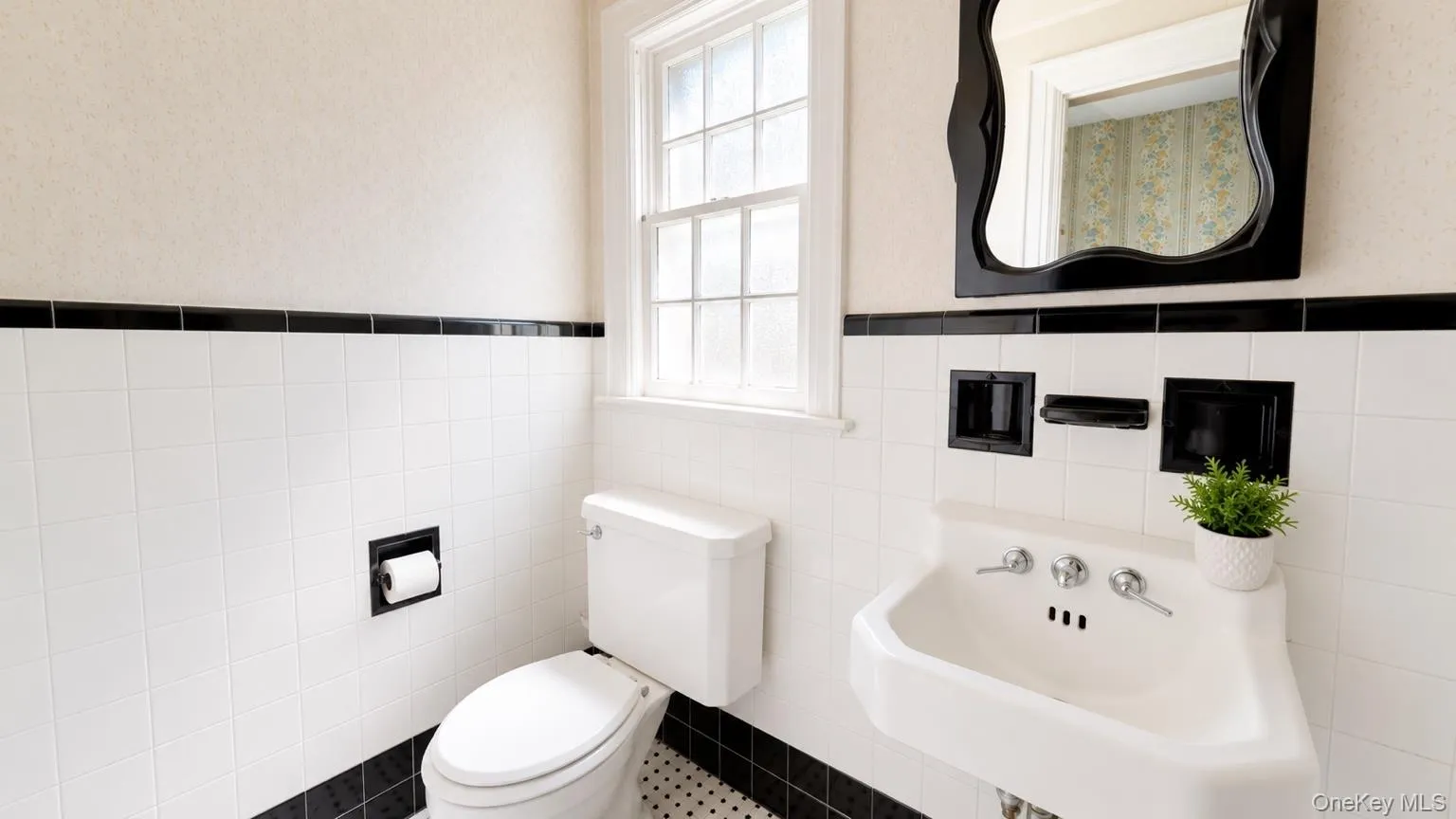2305 Coventry Road, Hempstead, NY, 3 Bedrooms Bedrooms, 8 Rooms Rooms,1 BathroomBathrooms,Residential,For Rent,Coventry,0,1026444 2305 Coventry Road, Hempstead, NY, 3 Bedrooms Bedrooms, 8 Rooms Rooms,1 BathroomBathrooms,Residential,For Rent,Coventry,0,1026444