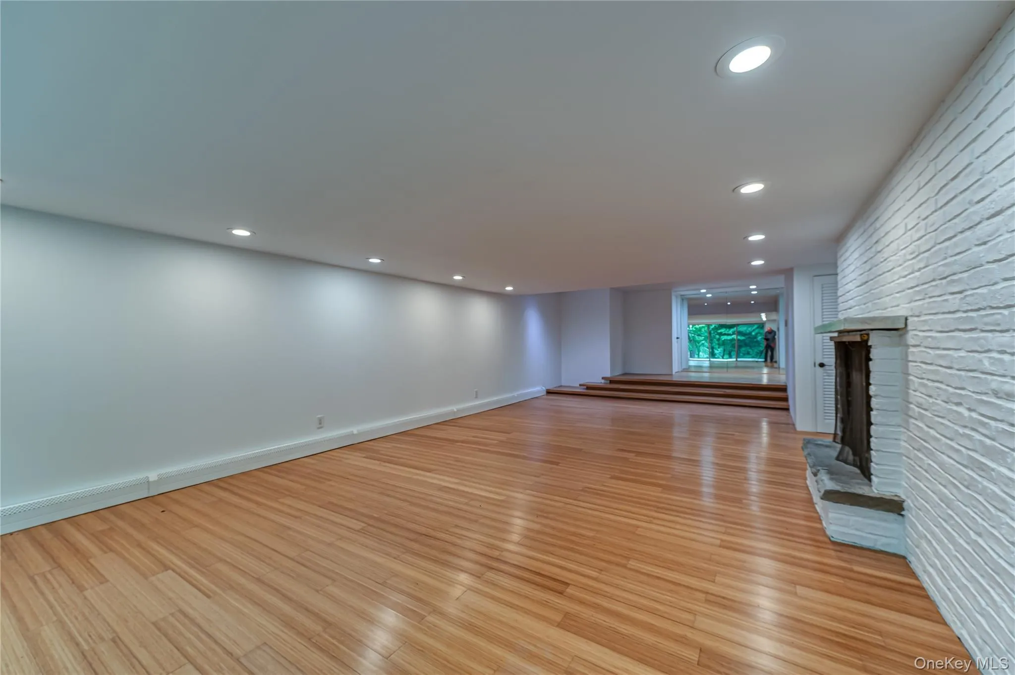 3 South Run, Huntington, NY, 5 Bedrooms Bedrooms, 10 Rooms Rooms,3 BathroomsBathrooms,Residential,For Rent,South,0,1026452 3 South Run, Huntington, NY, 5 Bedrooms Bedrooms, 10 Rooms Rooms,3 BathroomsBathrooms,Residential,For Rent,South,0,1026452