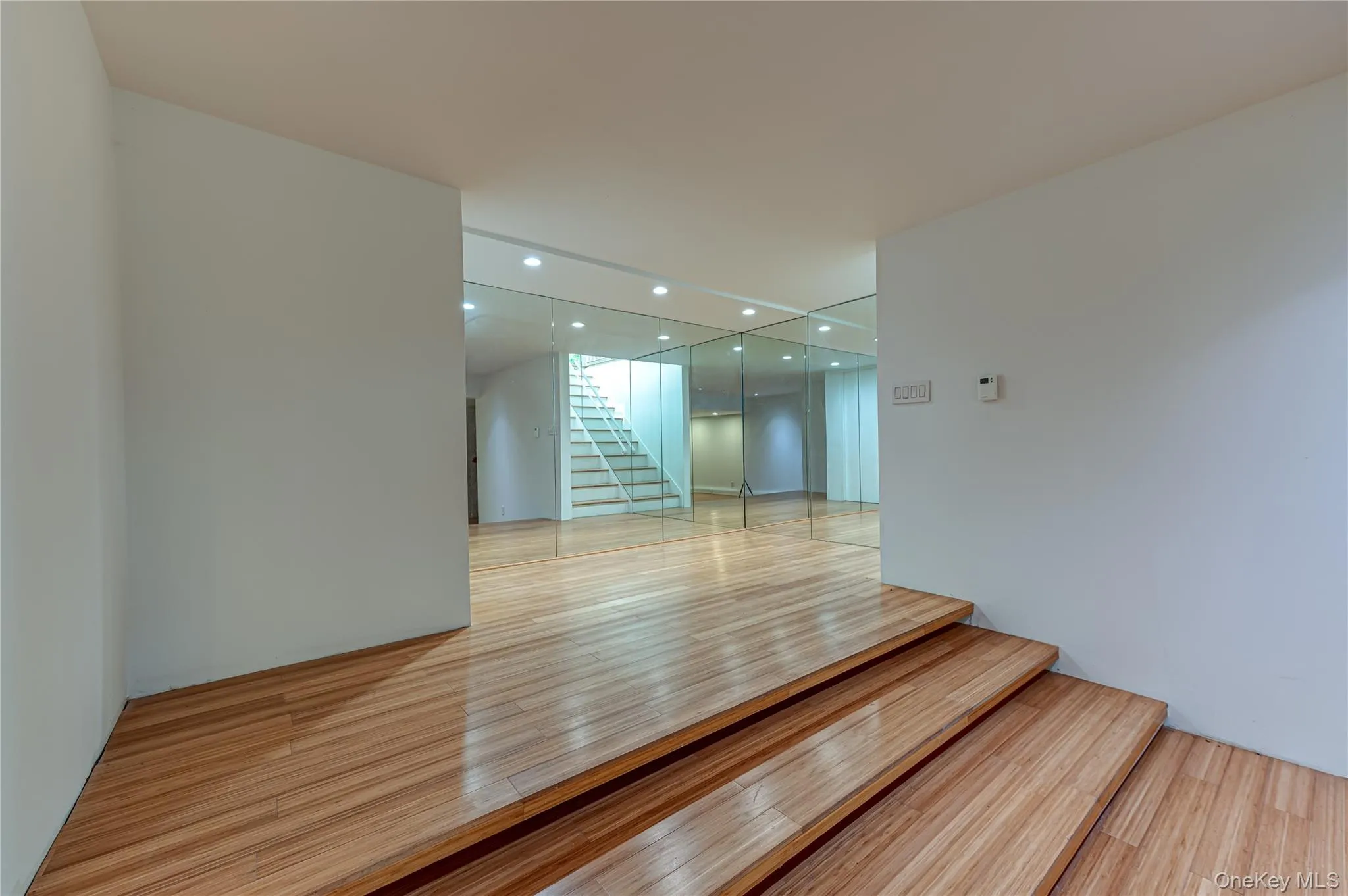 3 South Run, Huntington, NY, 5 Bedrooms Bedrooms, 10 Rooms Rooms,3 BathroomsBathrooms,Residential,For Rent,South,0,1026452 3 South Run, Huntington, NY, 5 Bedrooms Bedrooms, 10 Rooms Rooms,3 BathroomsBathrooms,Residential,For Rent,South,0,1026452
