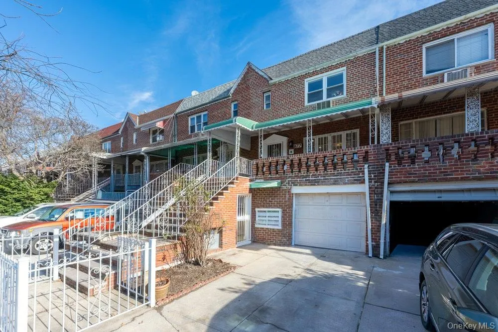 877 55 Street, New York, NY, 3 Bedrooms Bedrooms, 6 Rooms Rooms,1 BathroomBathrooms,Residential Lease,For Rent,55,0,1026453 877 55 Street, New York, NY, 3 Bedrooms Bedrooms, 6 Rooms Rooms,1 BathroomBathrooms,Residential Lease,For Rent,55,0,1026453