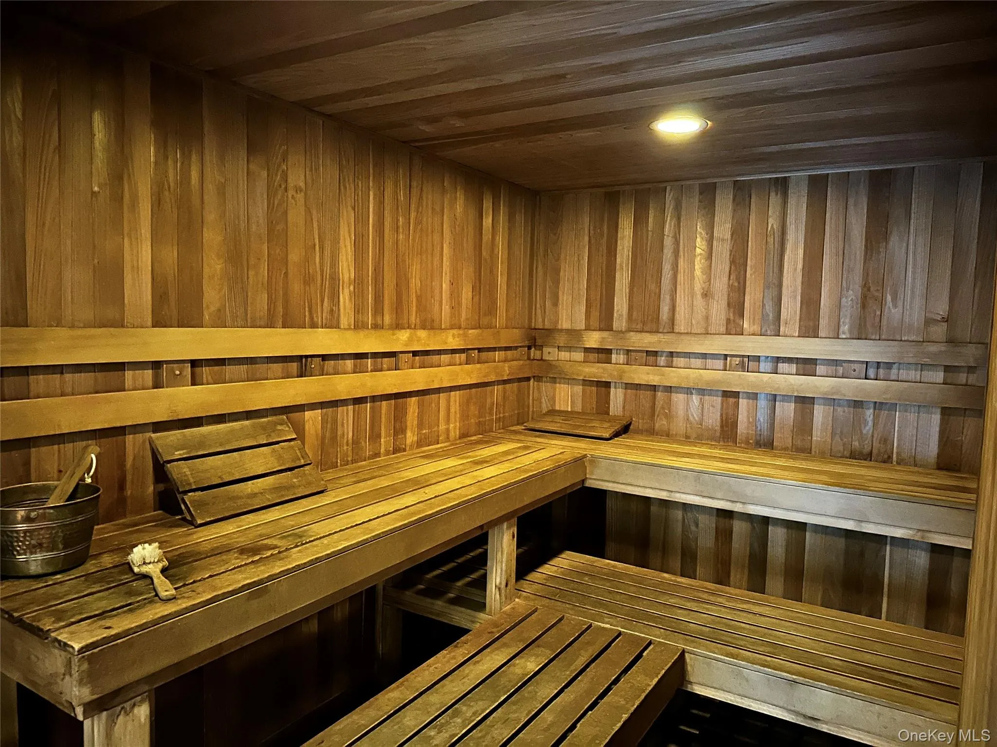 Saunas located in both mens and womens locker rooms Saunas located in both mens and womens locker rooms