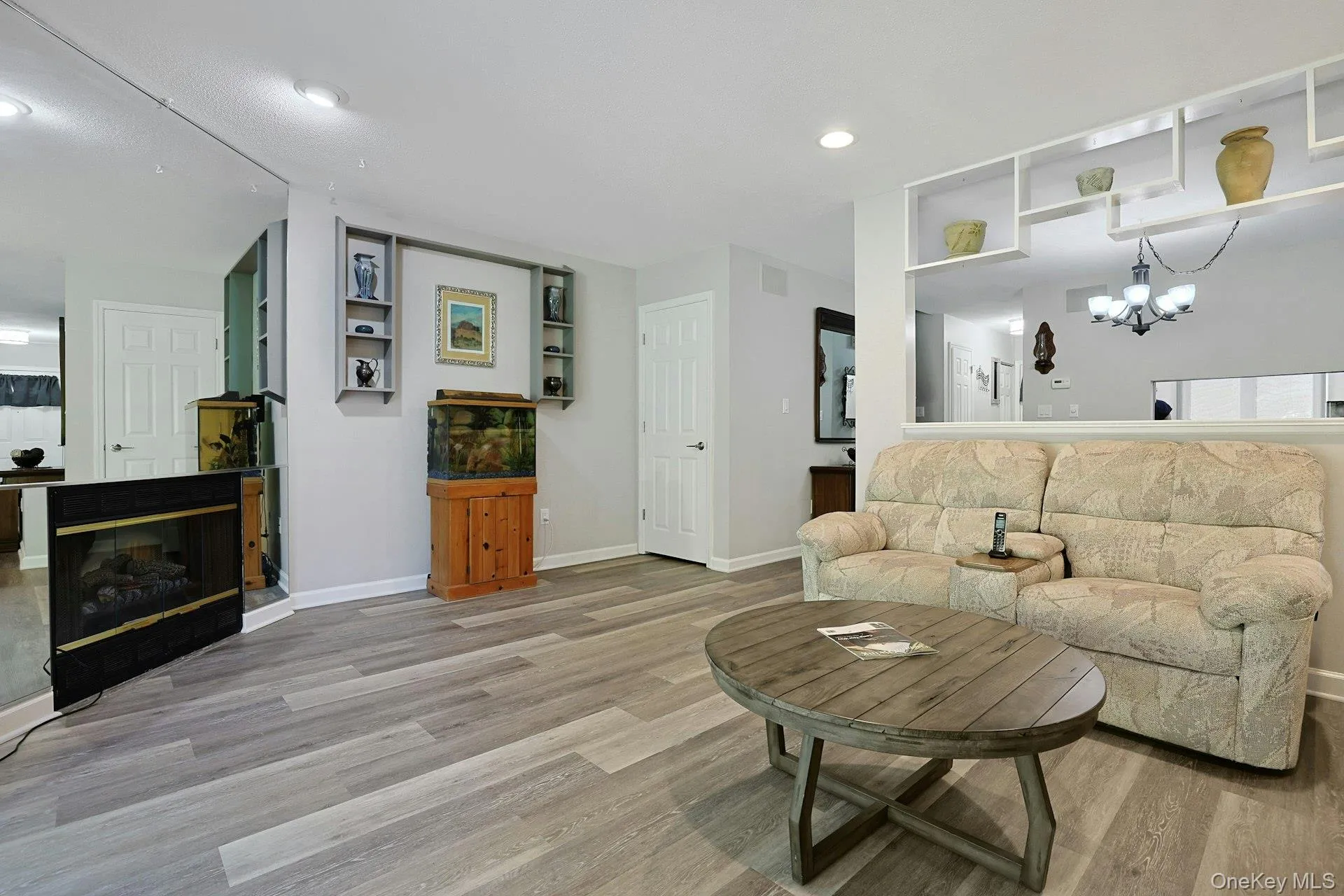 the livingroom has a doorway leading to the full finished basement the livingroom has a doorway leading to the full finished basement
