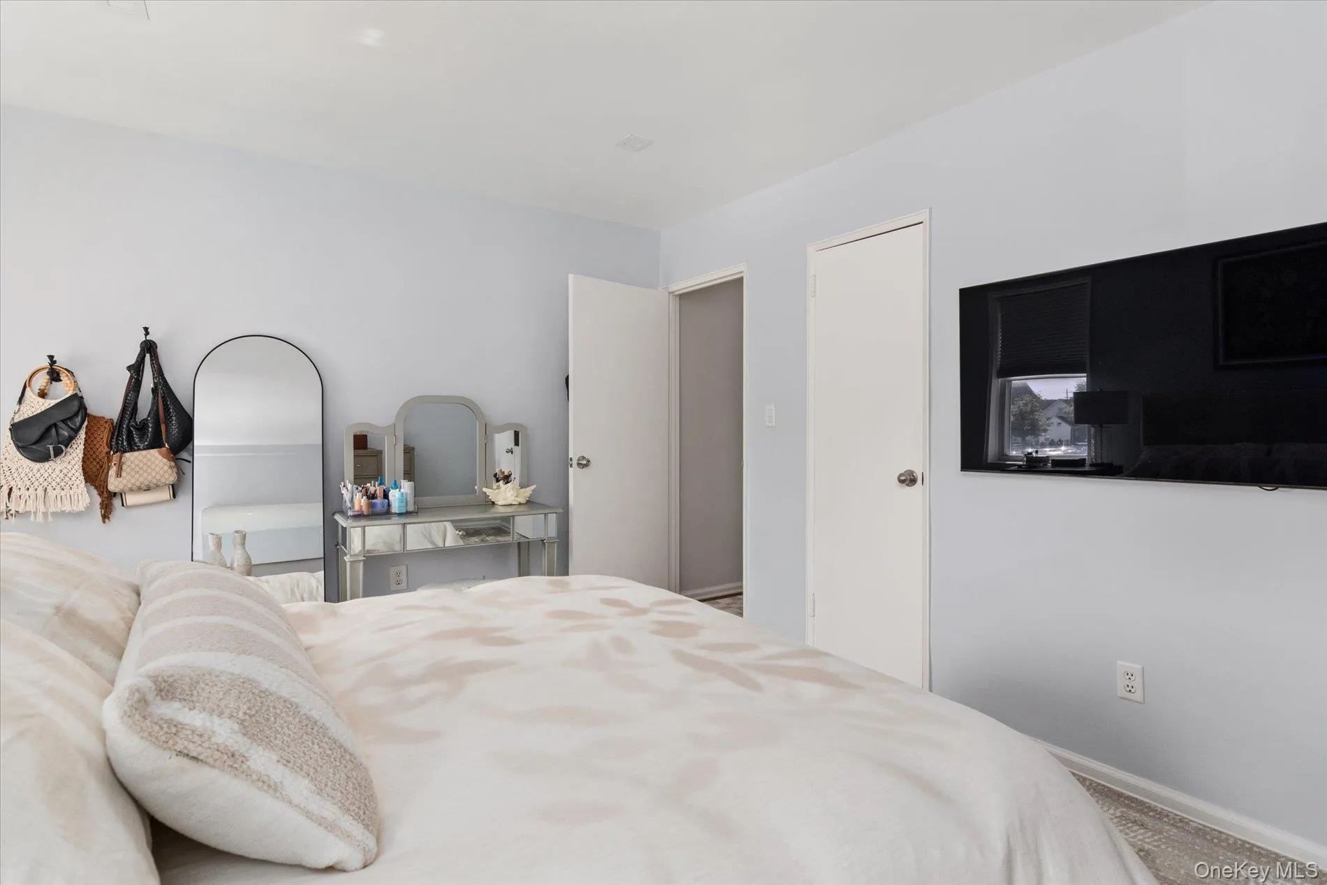 60 Hempstead Avenue, Hempstead, NY, 1 Bedroom Bedrooms, 4 Rooms Rooms,1 BathroomBathrooms,Residential,For Rent,Hempstead,0,1026473 60 Hempstead Avenue, Hempstead, NY, 1 Bedroom Bedrooms, 4 Rooms Rooms,1 BathroomBathrooms,Residential,For Rent,Hempstead,0,1026473