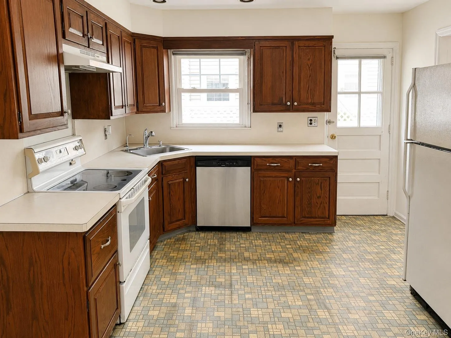 3385 Maplewood Drive, Hempstead, NY, 4 Bedrooms Bedrooms, 8 Rooms Rooms,2 BathroomsBathrooms,Residential,For Rent,Maplewood,0,1026474 3385 Maplewood Drive, Hempstead, NY, 4 Bedrooms Bedrooms, 8 Rooms Rooms,2 BathroomsBathrooms,Residential,For Rent,Maplewood,0,1026474