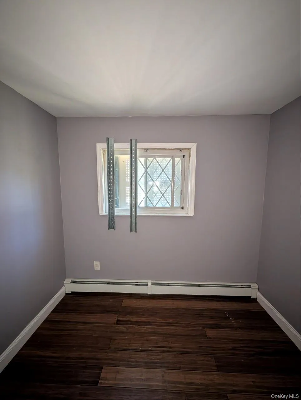16 Thomas Street, Brookhaven, NY, 3 Bedrooms Bedrooms, 7 Rooms Rooms,1 BathroomBathrooms,Residential,For Rent,Thomas,0,1026481 16 Thomas Street, Brookhaven, NY, 3 Bedrooms Bedrooms, 7 Rooms Rooms,1 BathroomBathrooms,Residential,For Rent,Thomas,0,1026481