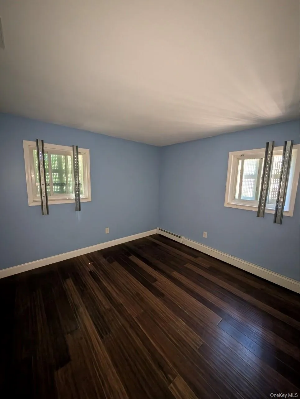 16 Thomas Street, Brookhaven, NY, 3 Bedrooms Bedrooms, 7 Rooms Rooms,1 BathroomBathrooms,Residential,For Rent,Thomas,0,1026481 16 Thomas Street, Brookhaven, NY, 3 Bedrooms Bedrooms, 7 Rooms Rooms,1 BathroomBathrooms,Residential,For Rent,Thomas,0,1026481