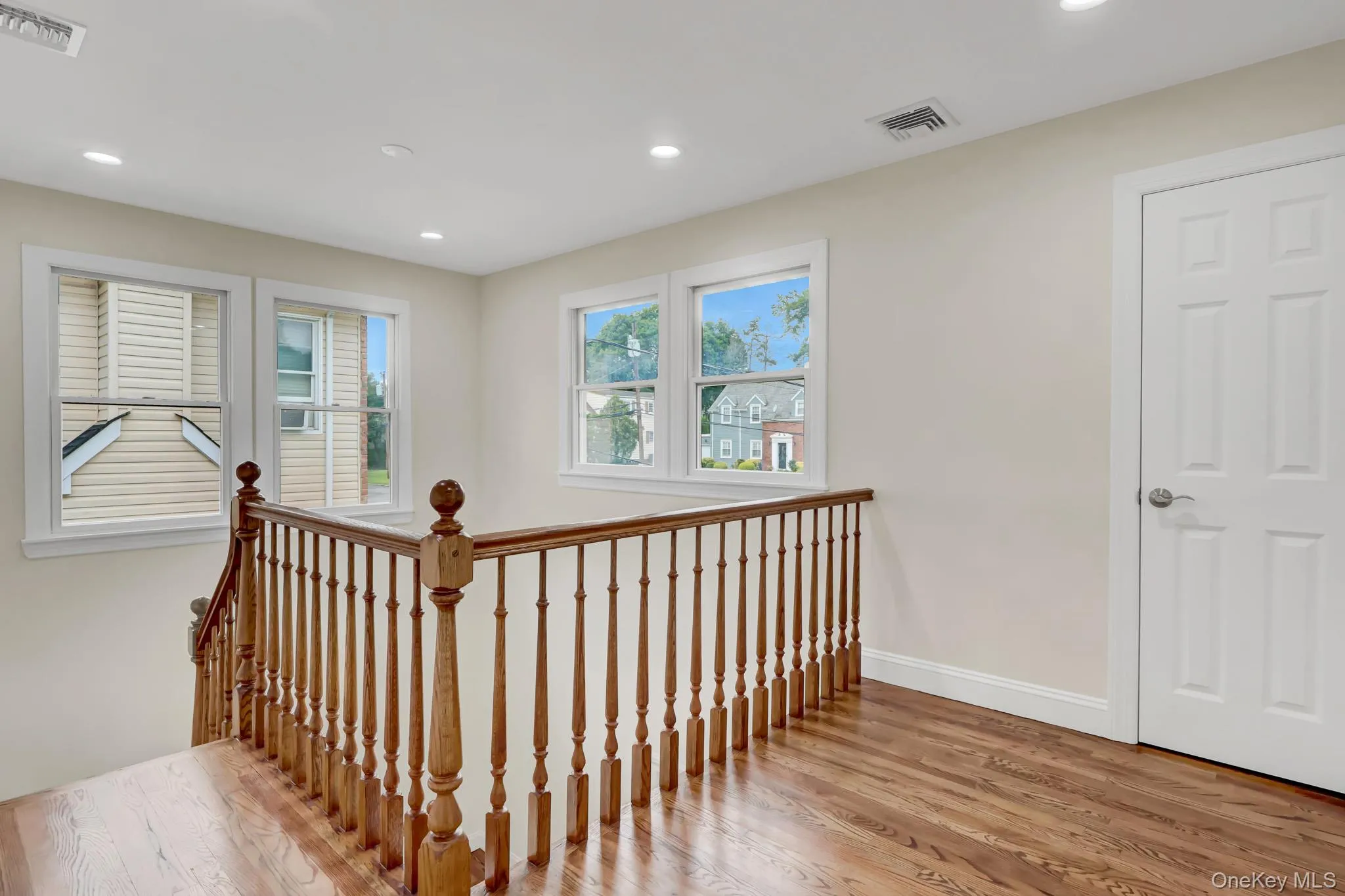 86 George Street, North Hempstead, NY, 4 Bedrooms Bedrooms, 8 Rooms Rooms,3 BathroomsBathrooms,Residential,For Rent,George,0,1026483 86 George Street, North Hempstead, NY, 4 Bedrooms Bedrooms, 8 Rooms Rooms,3 BathroomsBathrooms,Residential,For Rent,George,0,1026483