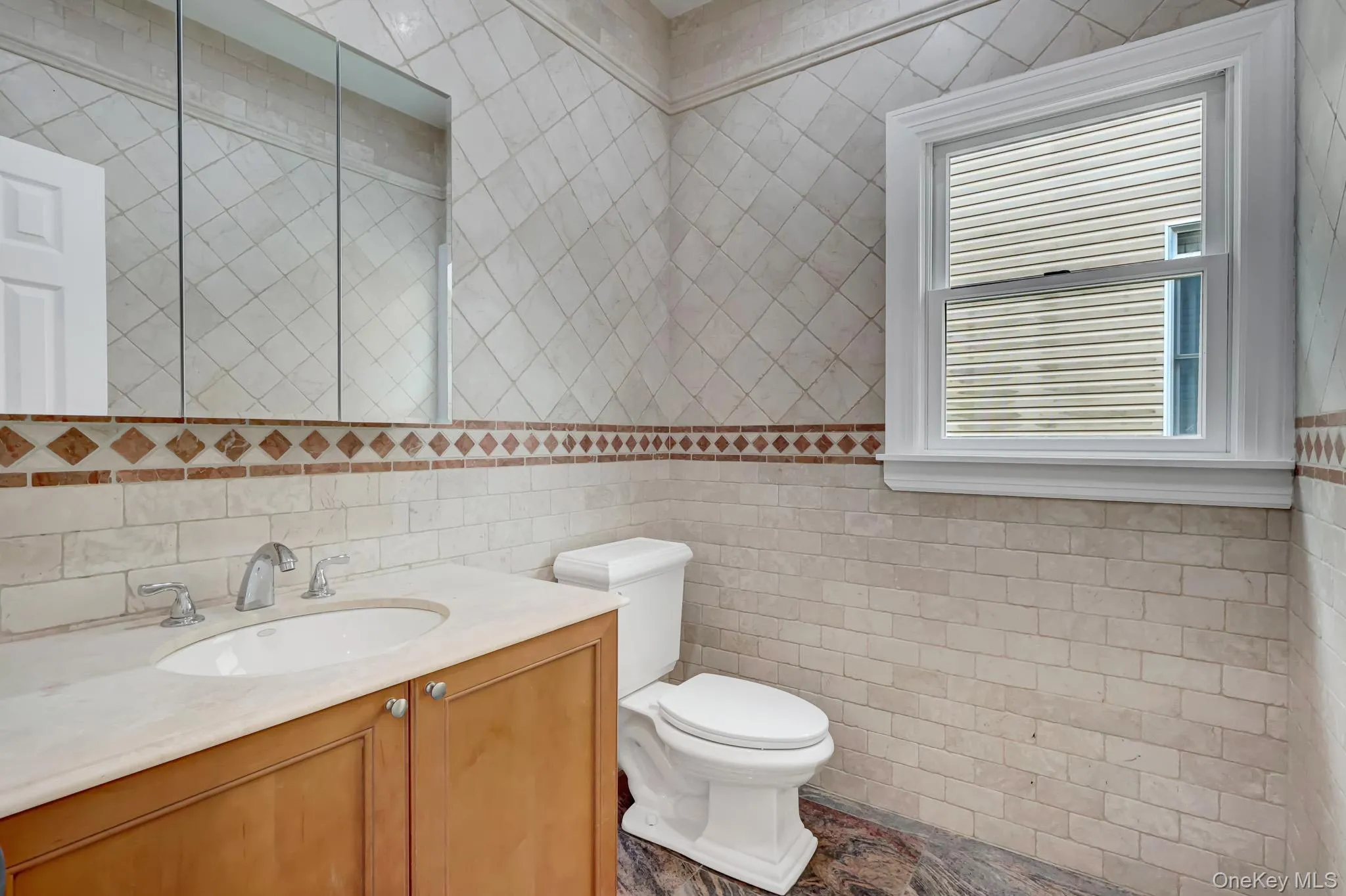 86 George Street, North Hempstead, NY, 4 Bedrooms Bedrooms, 8 Rooms Rooms,3 BathroomsBathrooms,Residential,For Rent,George,0,1026483 86 George Street, North Hempstead, NY, 4 Bedrooms Bedrooms, 8 Rooms Rooms,3 BathroomsBathrooms,Residential,For Rent,George,0,1026483