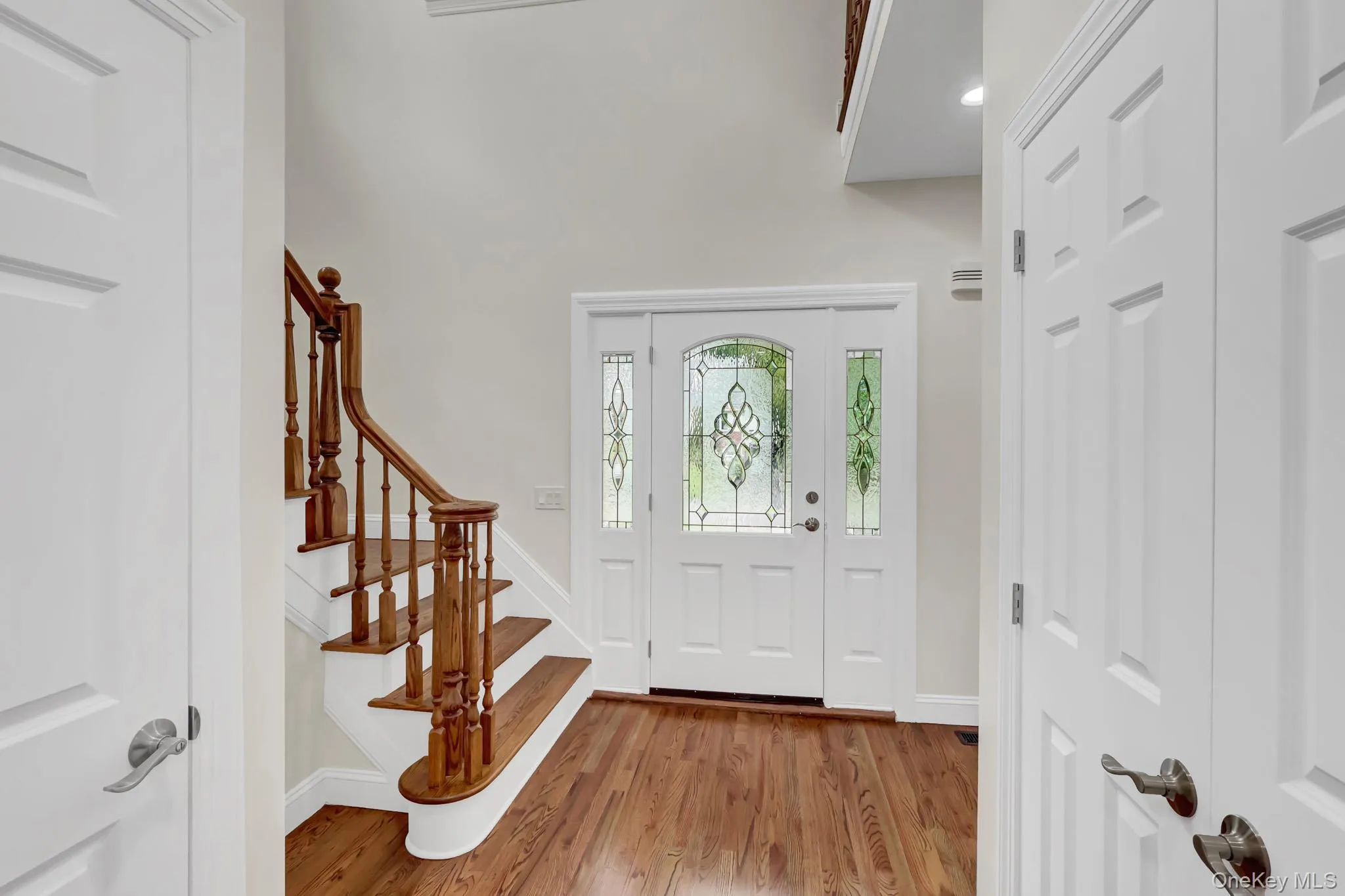 86 George Street, North Hempstead, NY, 4 Bedrooms Bedrooms, 8 Rooms Rooms,3 BathroomsBathrooms,Residential,For Rent,George,0,1026483 86 George Street, North Hempstead, NY, 4 Bedrooms Bedrooms, 8 Rooms Rooms,3 BathroomsBathrooms,Residential,For Rent,George,0,1026483