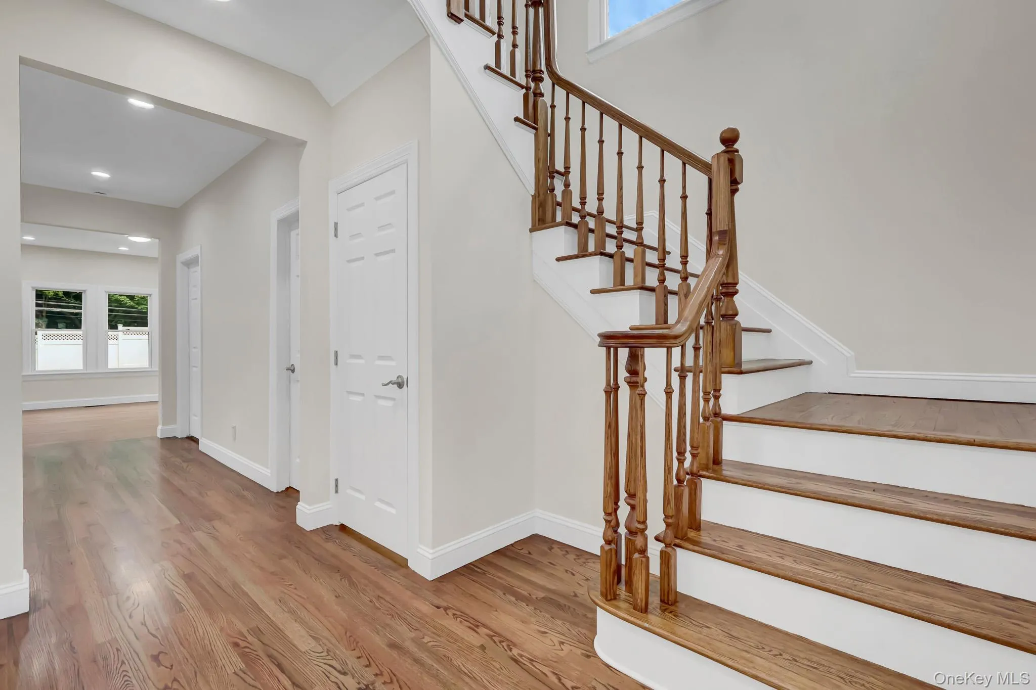 86 George Street, North Hempstead, NY, 4 Bedrooms Bedrooms, 8 Rooms Rooms,3 BathroomsBathrooms,Residential,For Rent,George,0,1026483 86 George Street, North Hempstead, NY, 4 Bedrooms Bedrooms, 8 Rooms Rooms,3 BathroomsBathrooms,Residential,For Rent,George,0,1026483