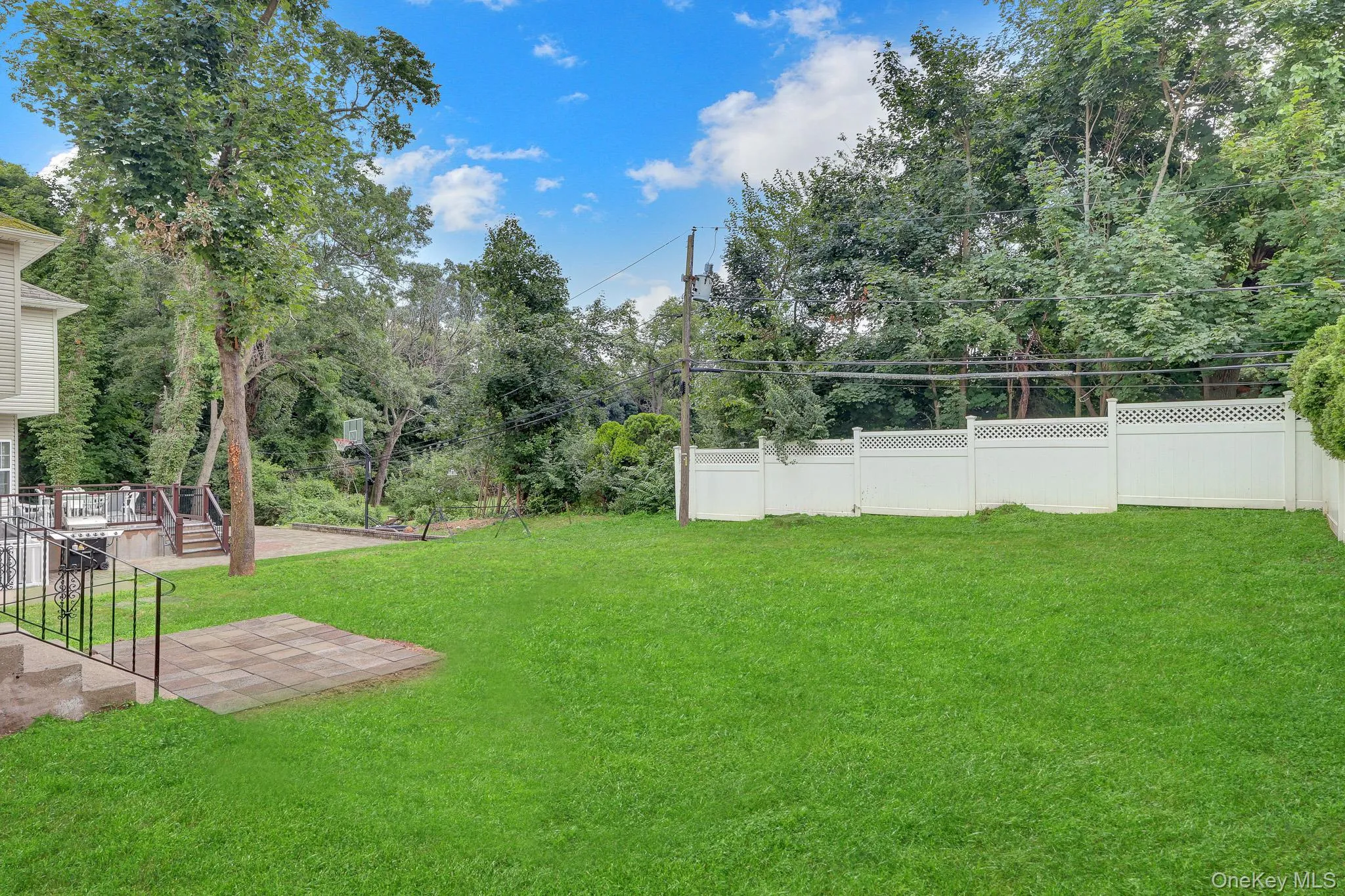 86 George Street, North Hempstead, NY, 4 Bedrooms Bedrooms, 8 Rooms Rooms,3 BathroomsBathrooms,Residential,For Rent,George,0,1026483 86 George Street, North Hempstead, NY, 4 Bedrooms Bedrooms, 8 Rooms Rooms,3 BathroomsBathrooms,Residential,For Rent,George,0,1026483