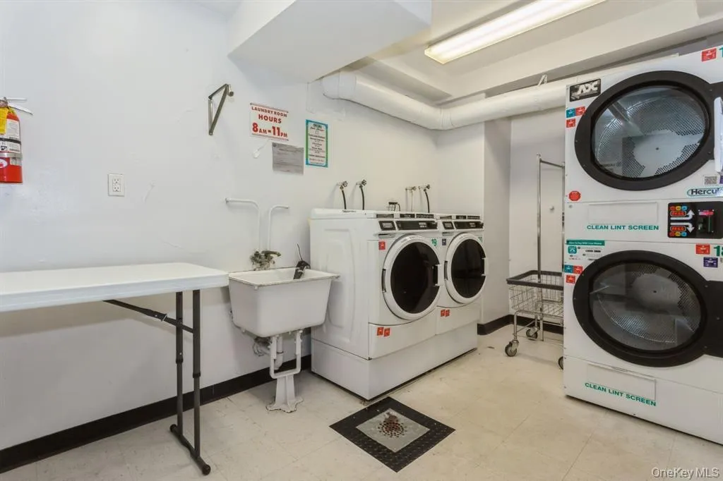410 Broadway, Long Beach, NY, 1 Bedroom Bedrooms, 4 Rooms Rooms,1 BathroomBathrooms,Residential,For Rent,Broadway,0,1026487 410 Broadway, Long Beach, NY, 1 Bedroom Bedrooms, 4 Rooms Rooms,1 BathroomBathrooms,Residential,For Rent,Broadway,0,1026487