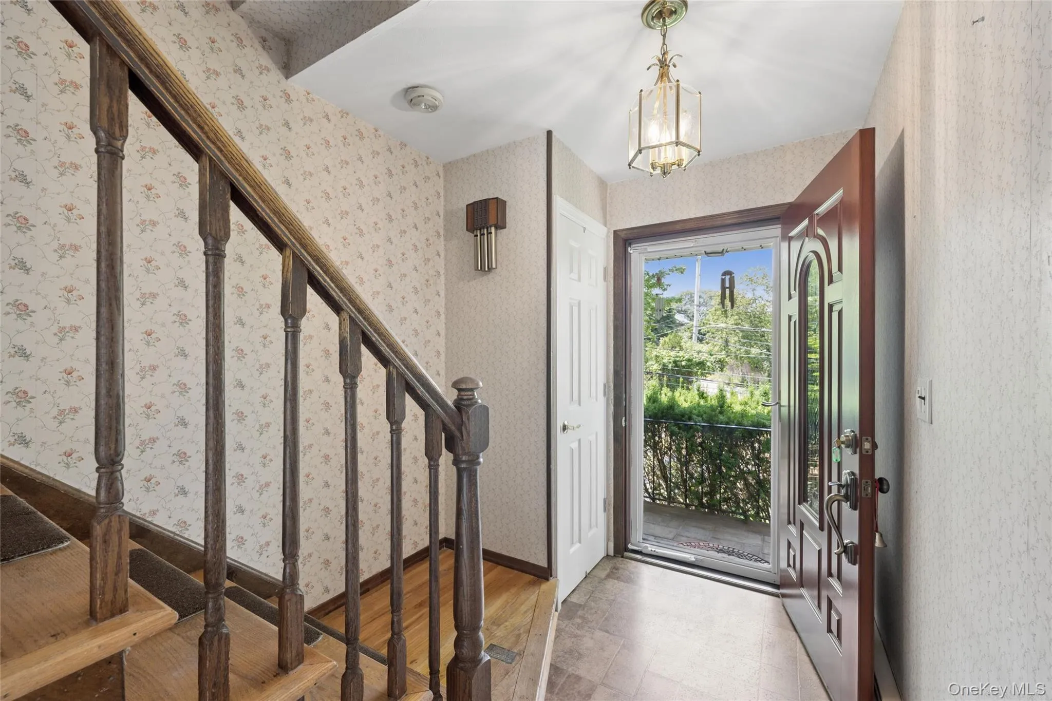 49 Old Town Lane, Huntington, NY, 4 Bedrooms Bedrooms, 10 Rooms Rooms,2 BathroomsBathrooms,Residential,For Rent,Old Town,0,1026492 49 Old Town Lane, Huntington, NY, 4 Bedrooms Bedrooms, 10 Rooms Rooms,2 BathroomsBathrooms,Residential,For Rent,Old Town,0,1026492