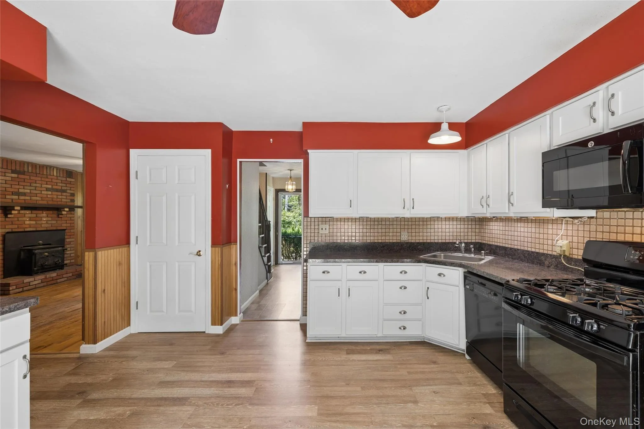 49 Old Town Lane, Huntington, NY, 4 Bedrooms Bedrooms, 10 Rooms Rooms,2 BathroomsBathrooms,Residential,For Rent,Old Town,0,1026492 49 Old Town Lane, Huntington, NY, 4 Bedrooms Bedrooms, 10 Rooms Rooms,2 BathroomsBathrooms,Residential,For Rent,Old Town,0,1026492