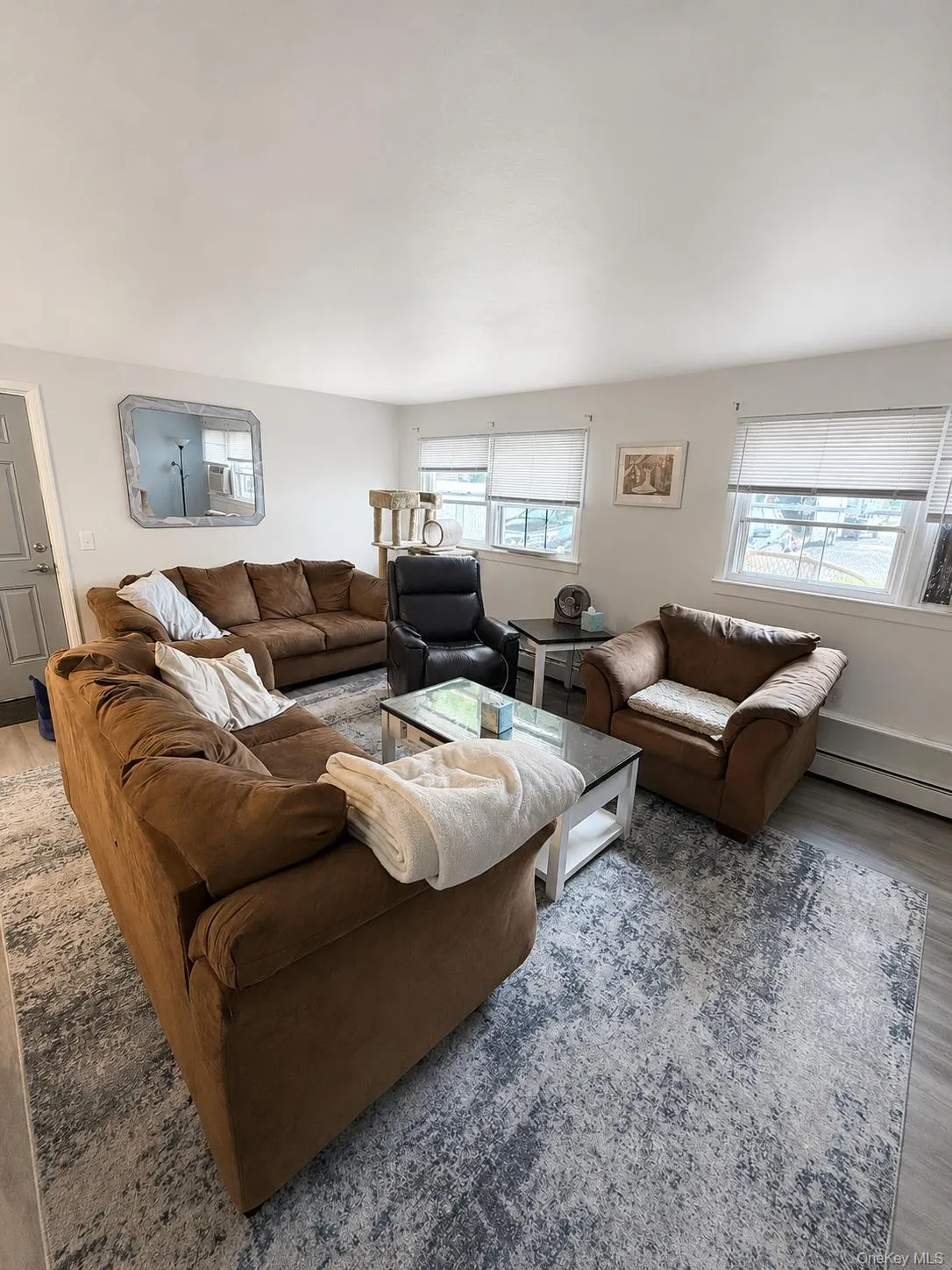 272 davenport, Babylon, NY, 2 Bedrooms Bedrooms, 5 Rooms Rooms,1 BathroomBathrooms,Residential Lease,For Rent,davenport,0,1026494 272 davenport, Babylon, NY, 2 Bedrooms Bedrooms, 5 Rooms Rooms,1 BathroomBathrooms,Residential Lease,For Rent,davenport,0,1026494